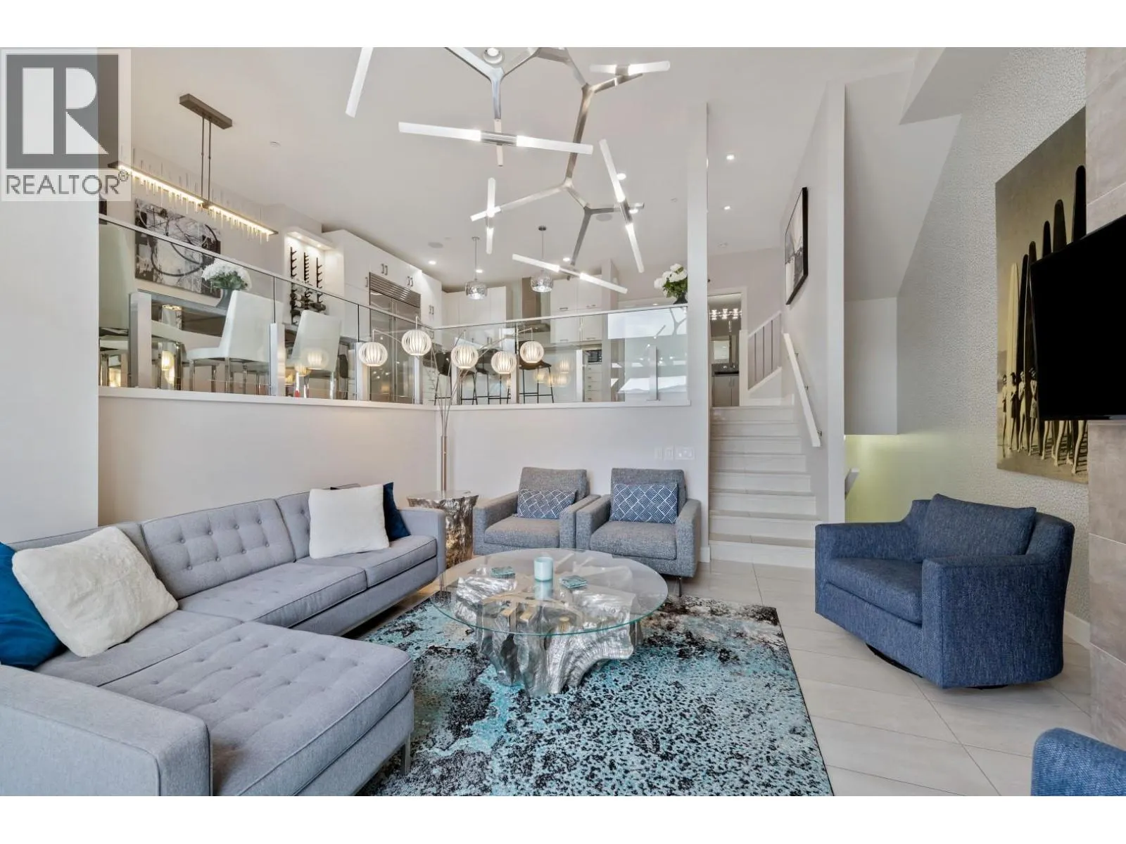 3756 Lakeshore Road Unit# 4