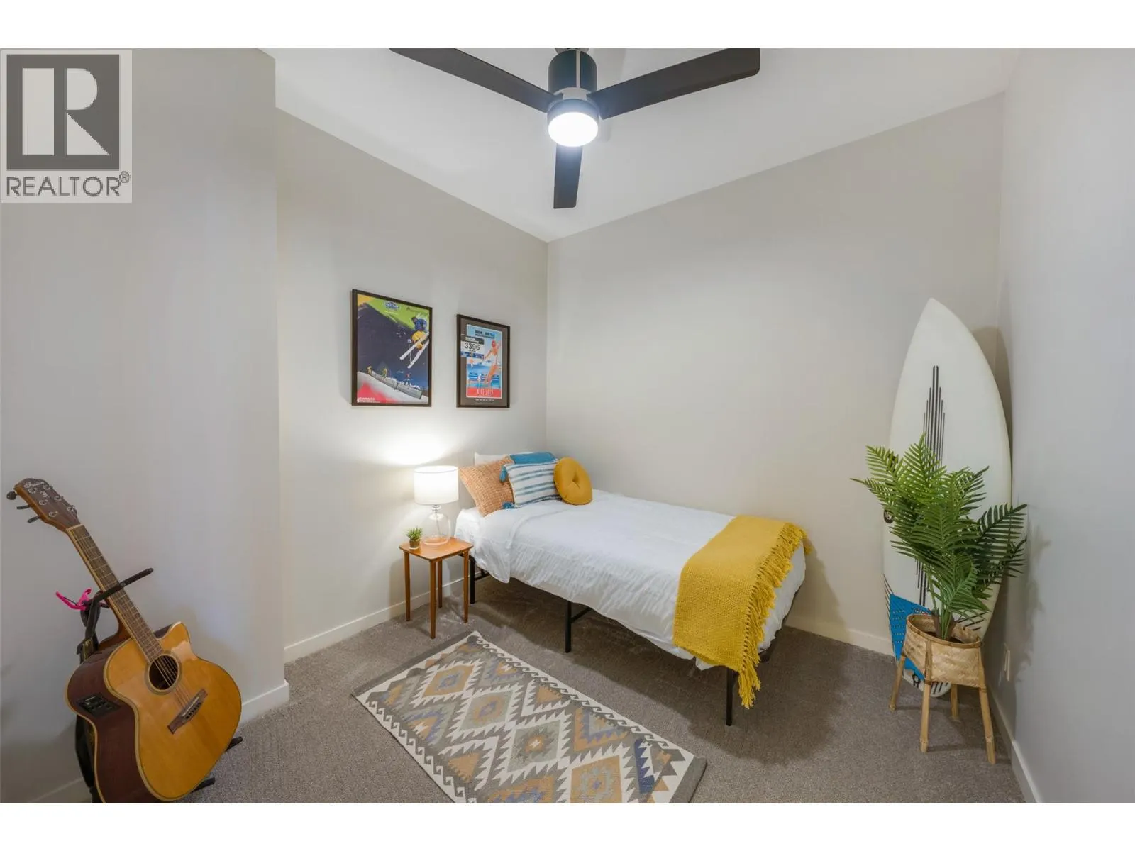 3733 Casorso Road Unit# 407