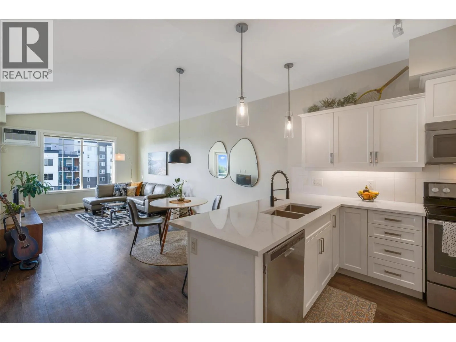 3733 Casorso Road Unit# 407