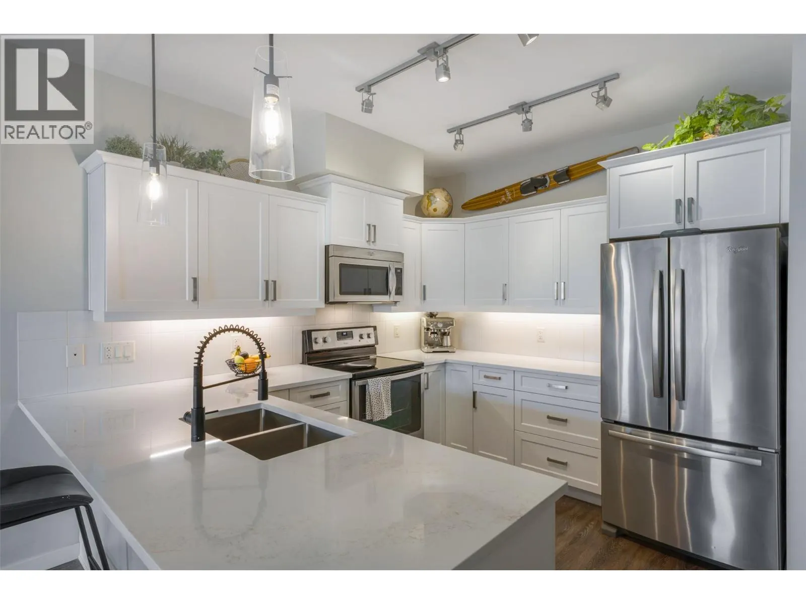 3733 Casorso Road Unit# 407