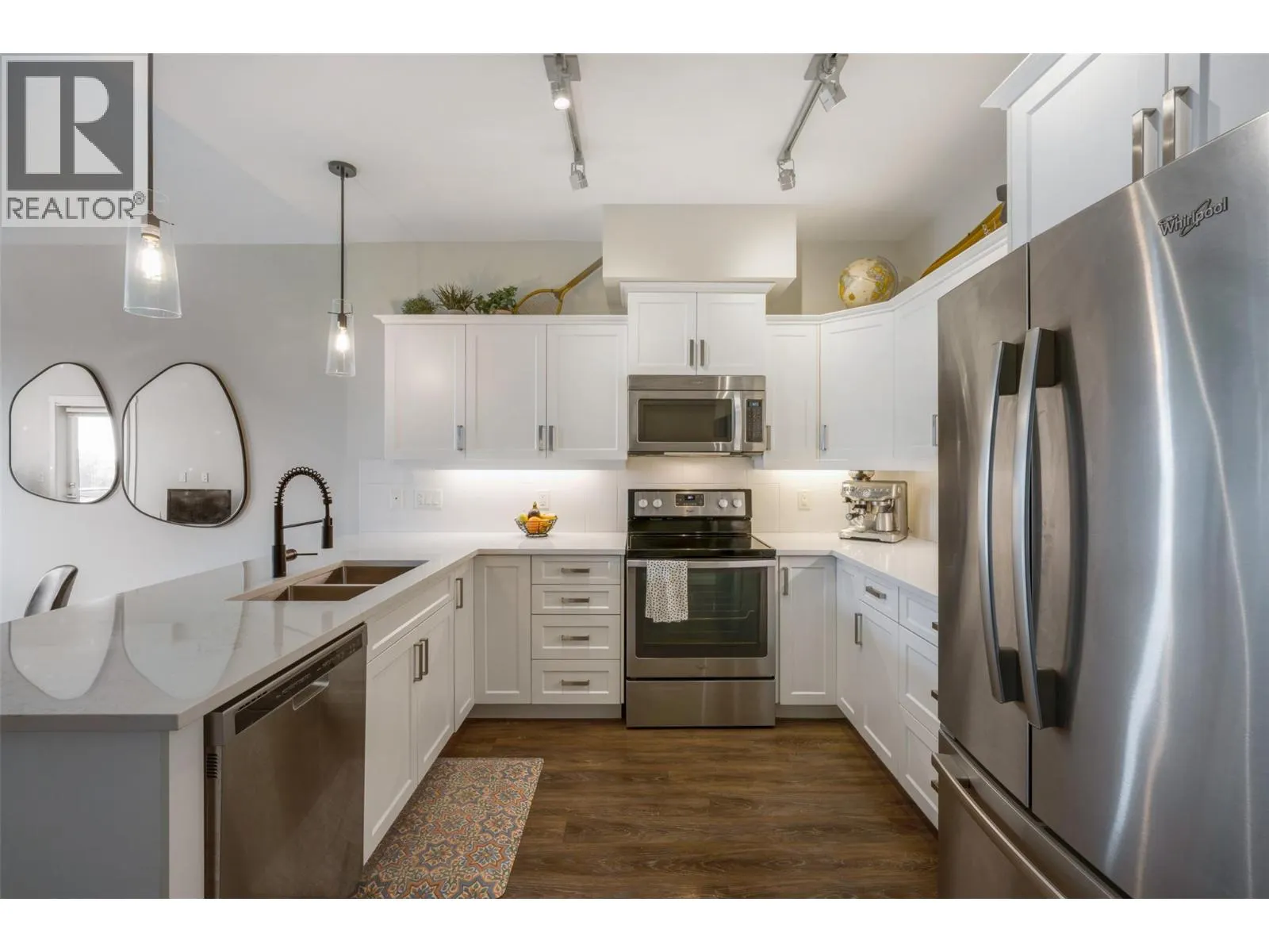 3733 Casorso Road Unit# 407