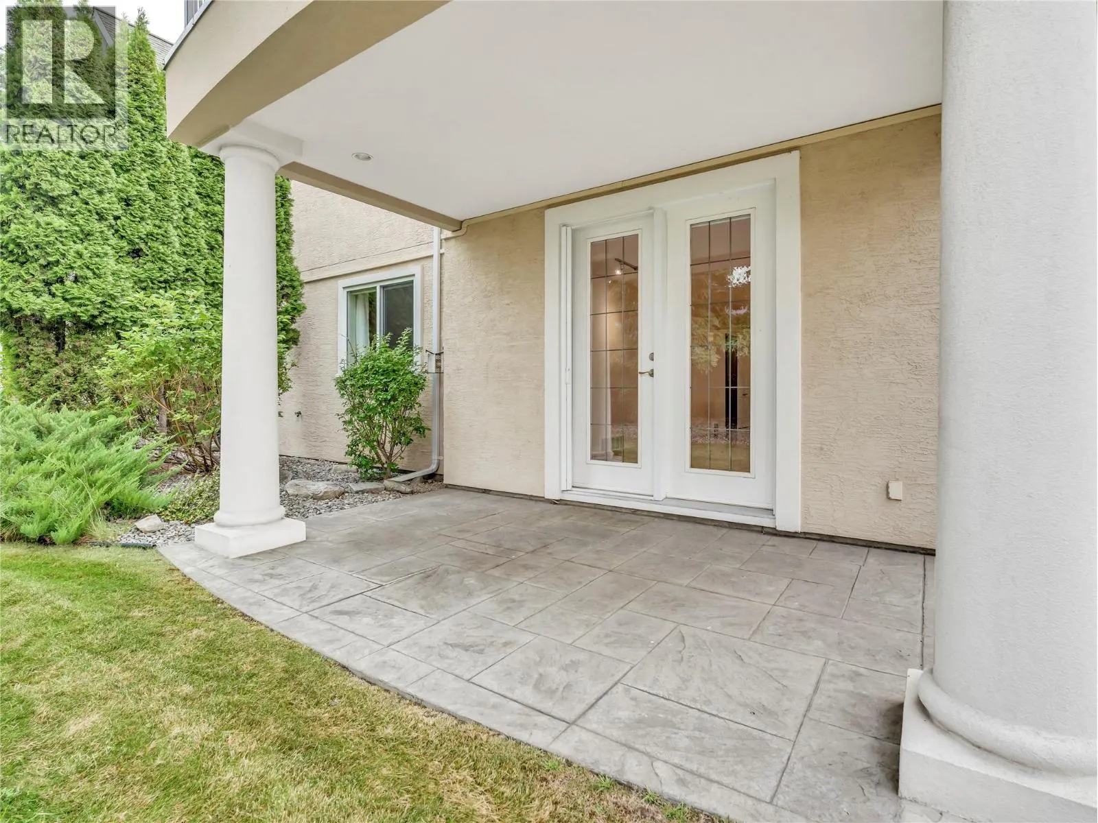 240 YORKTON Avenue Unit# 104