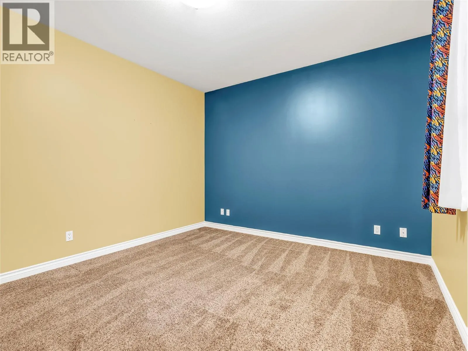 240 YORKTON Avenue Unit# 104