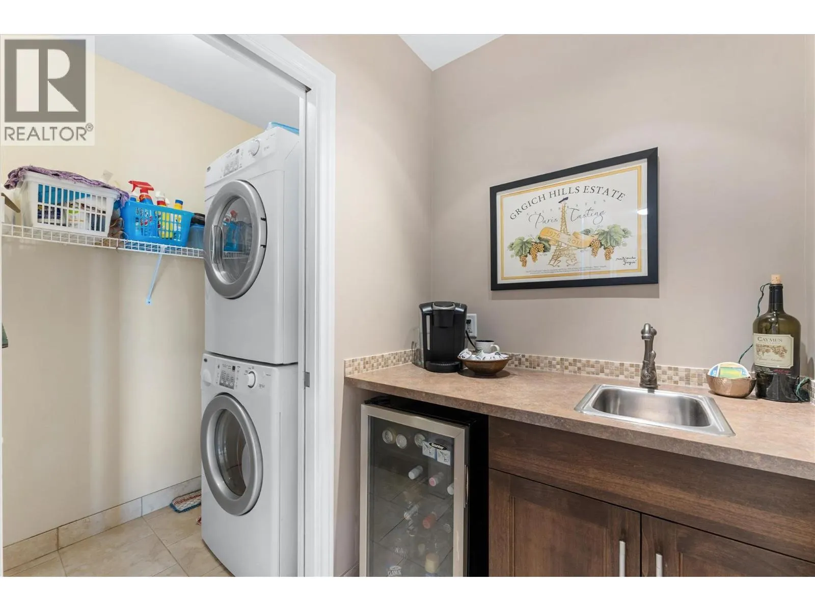 880 Christina Place Unit# 20