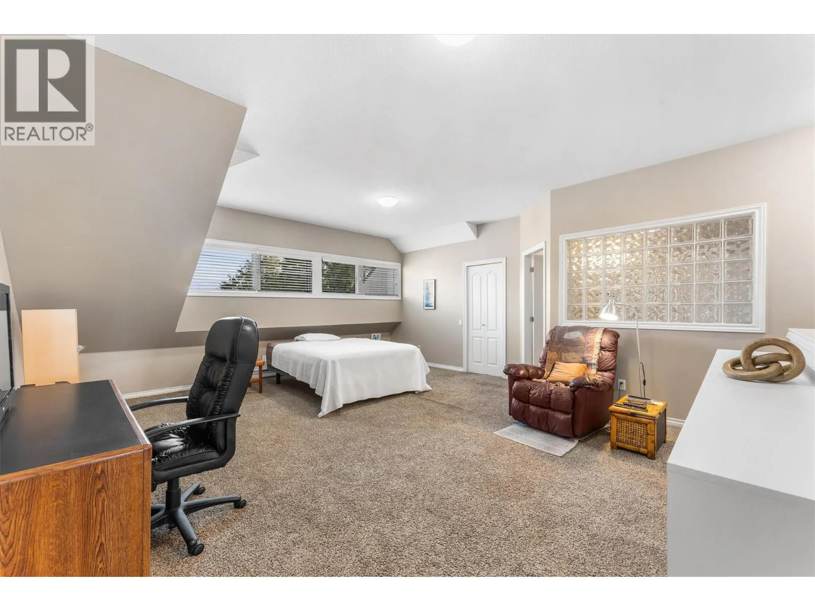 880 Christina Place Unit# 20