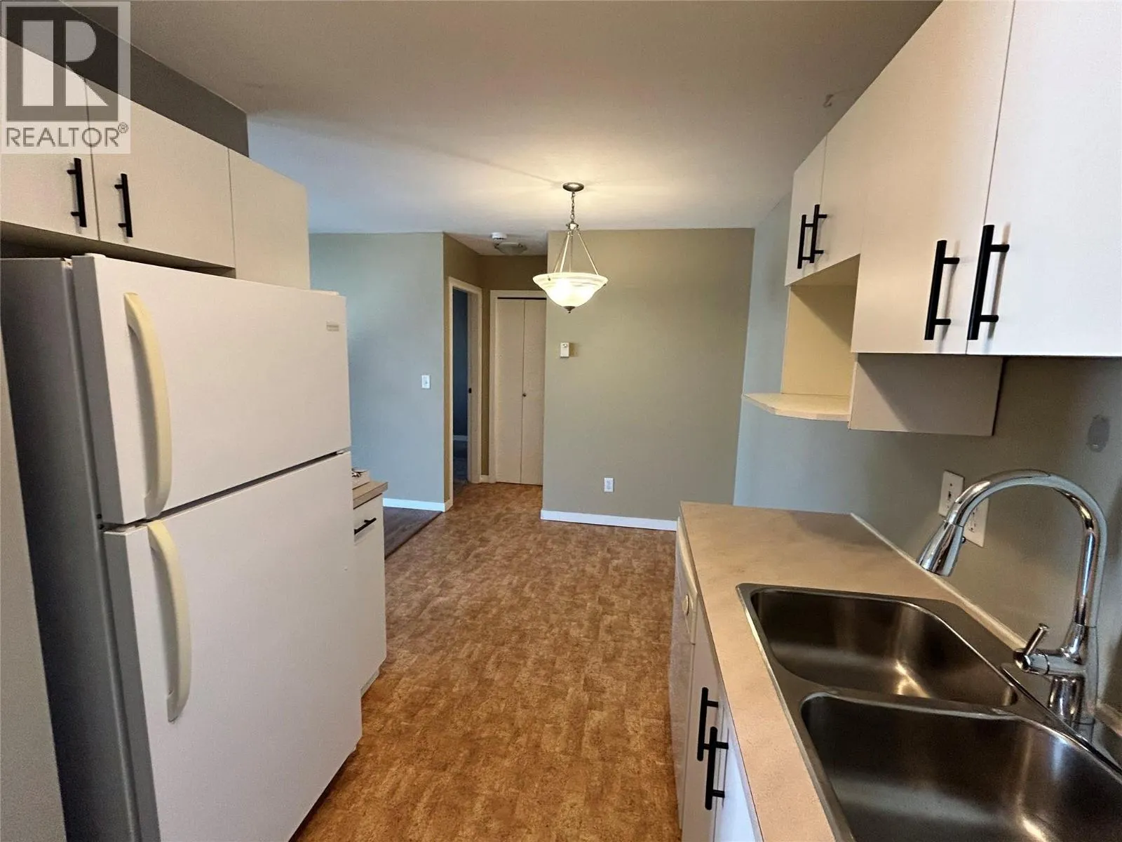 4305 Bellevue Drive Unit# 209