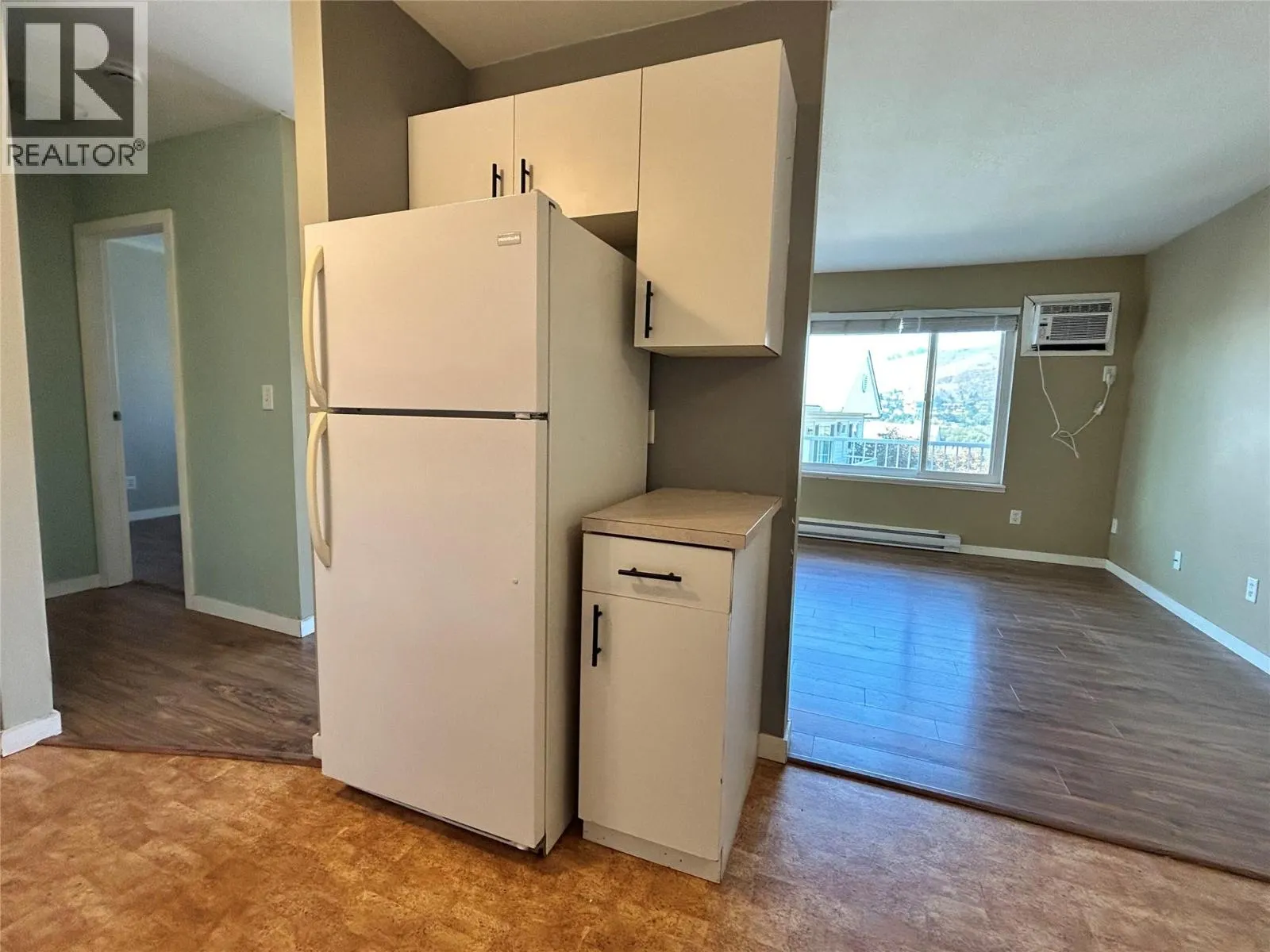 4305 Bellevue Drive Unit# 209