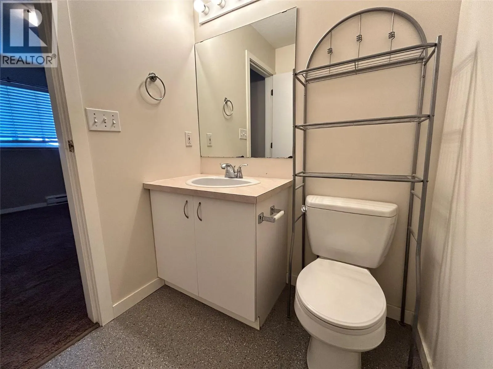 4305 Bellevue Drive Unit# 209