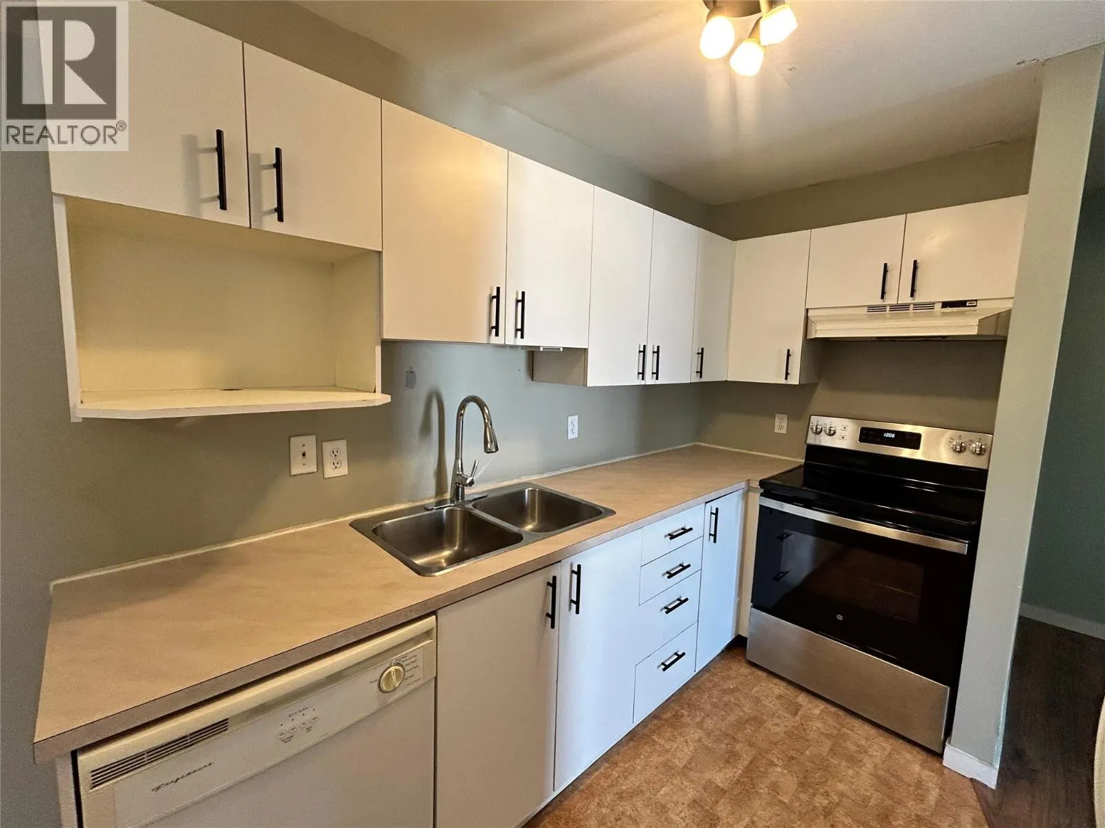 4305 Bellevue Drive Unit# 209