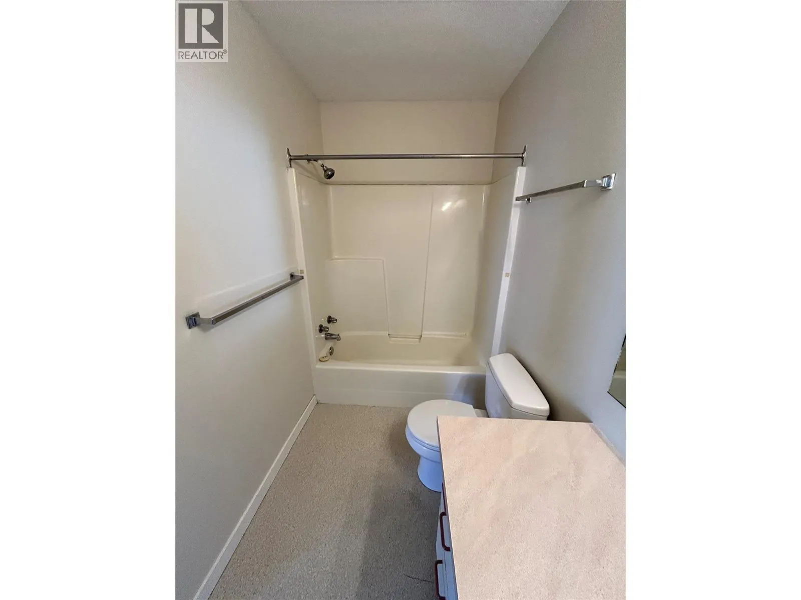 4305 Bellevue Drive Unit# 209