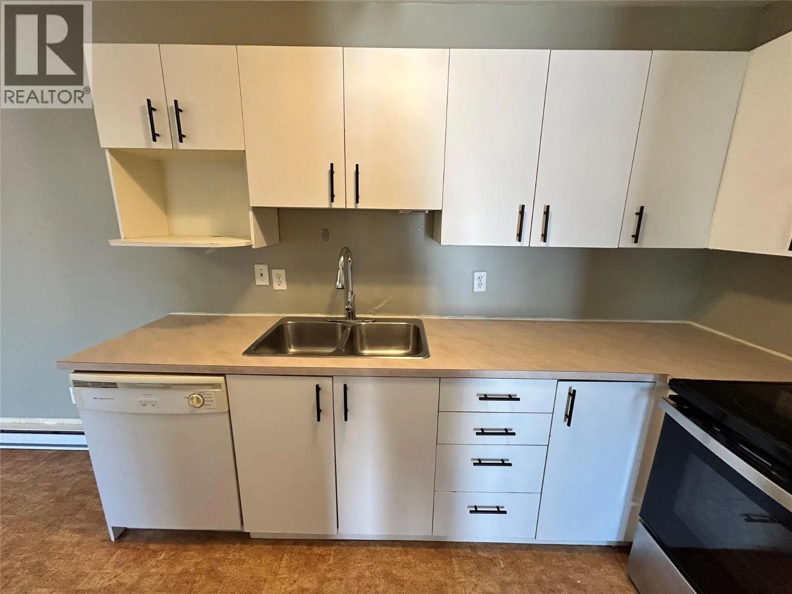 4305 Bellevue Drive Unit# 209