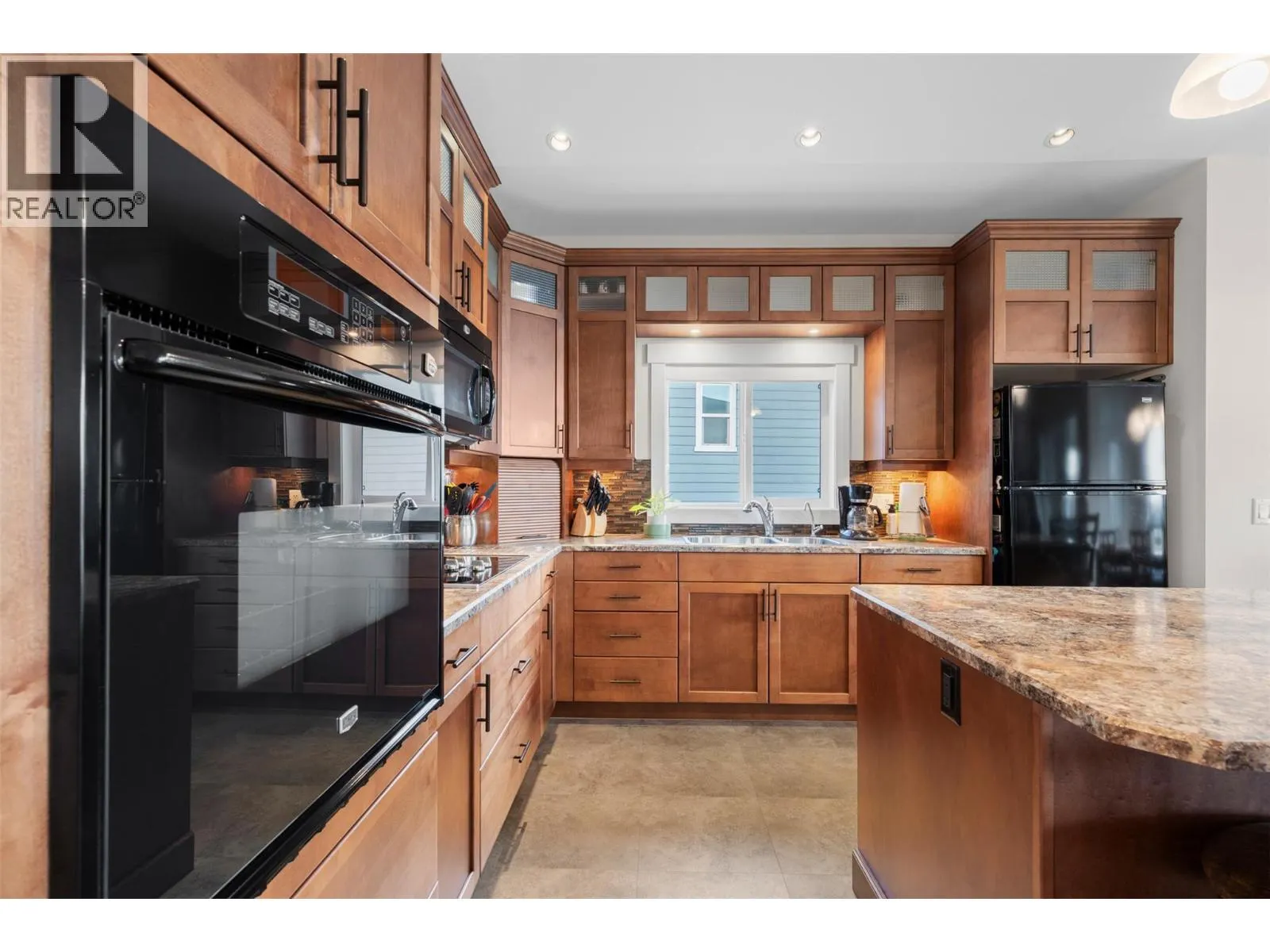 2589 Sylvia Road