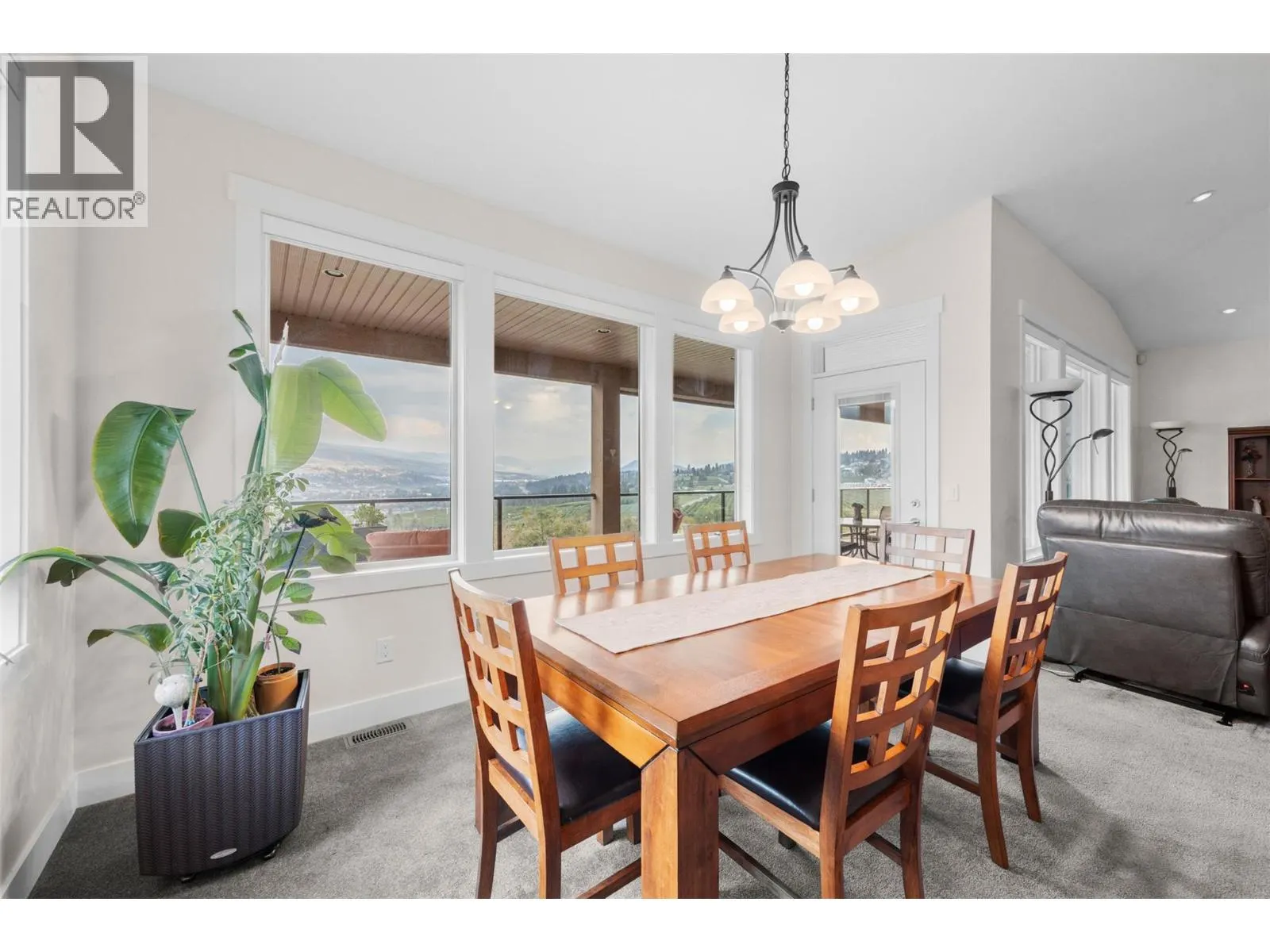 2589 Sylvia Road