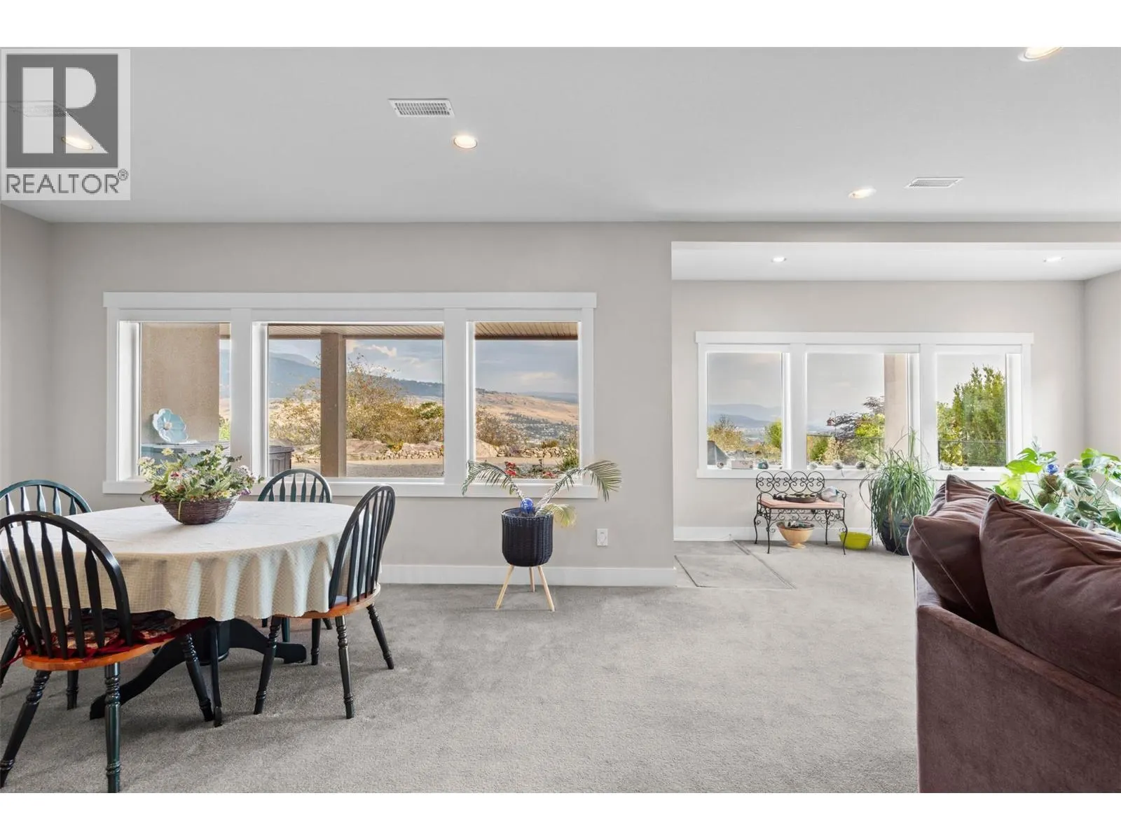 2589 Sylvia Road
