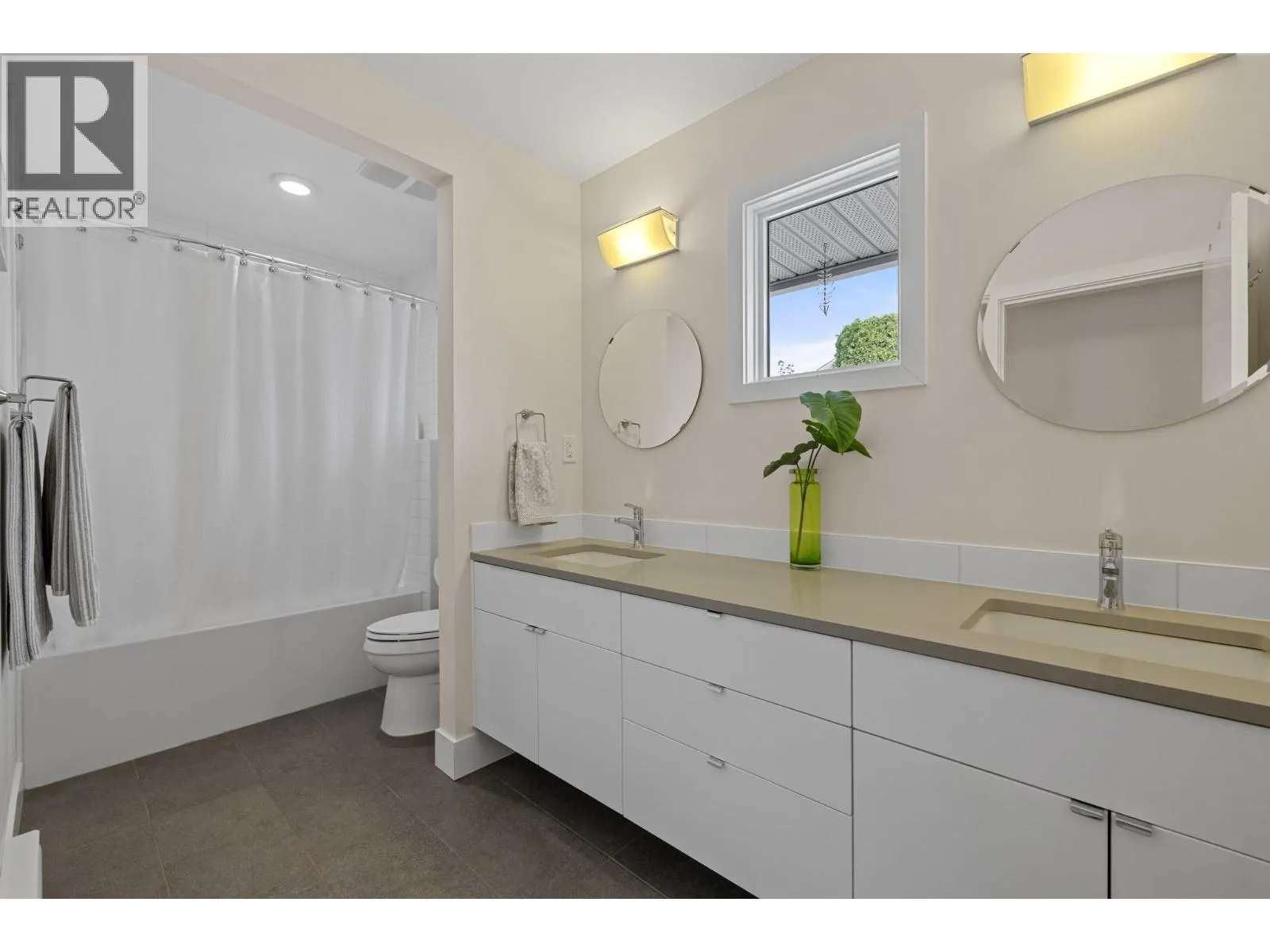 1470 Guisachan Place