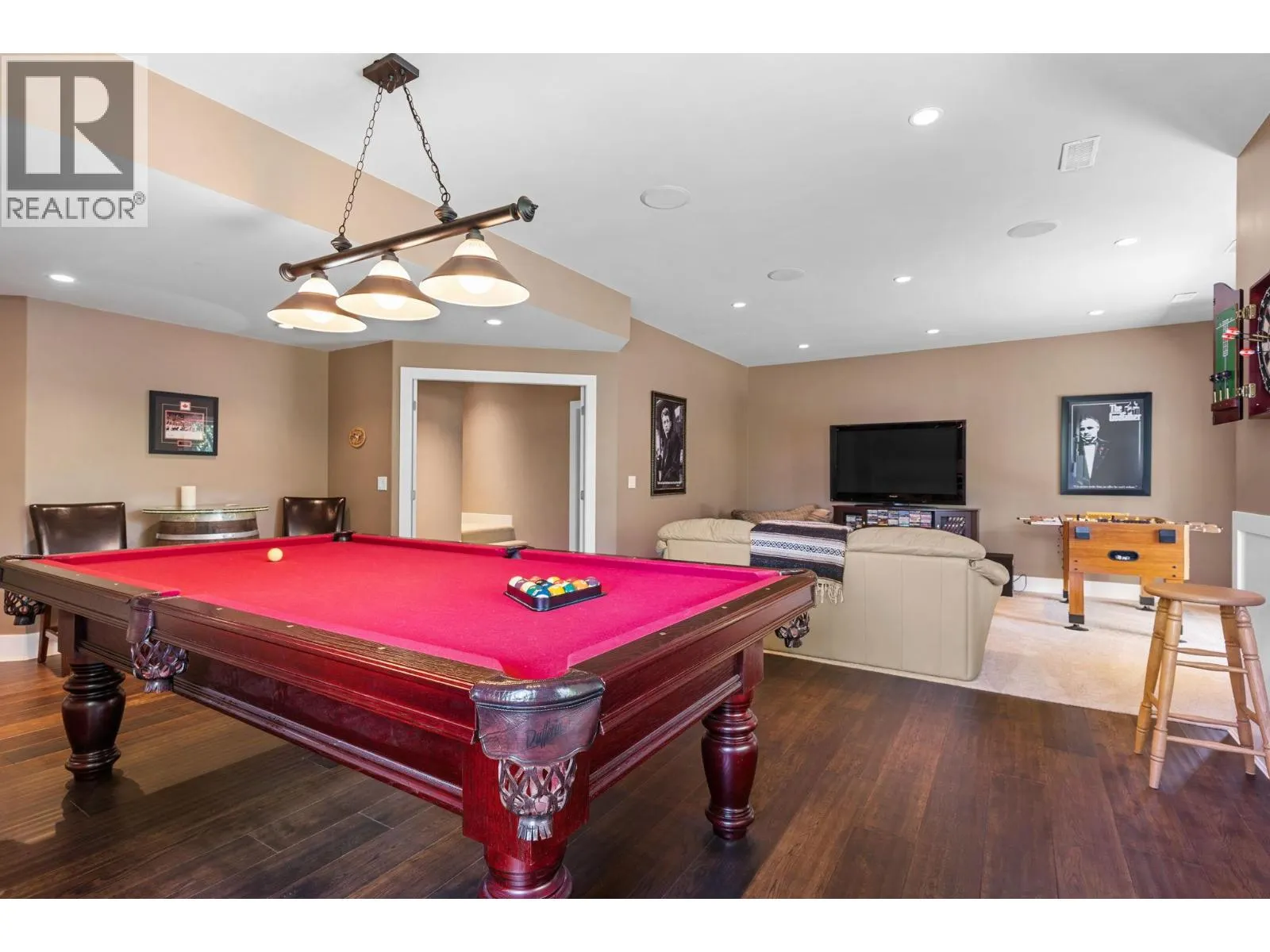 5200 Cobble Court