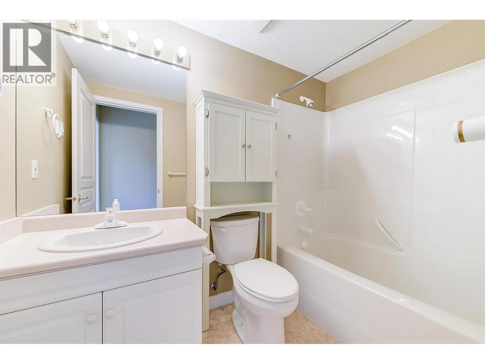 3890 Brown Road Unit# 204