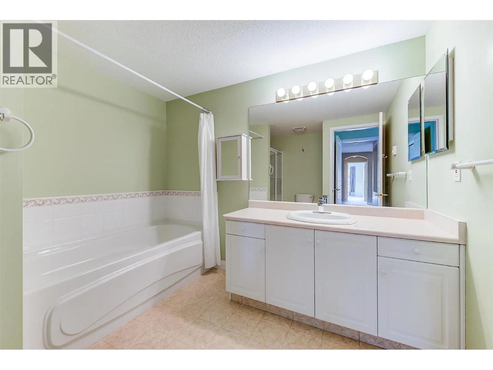 3890 Brown Road Unit# 204
