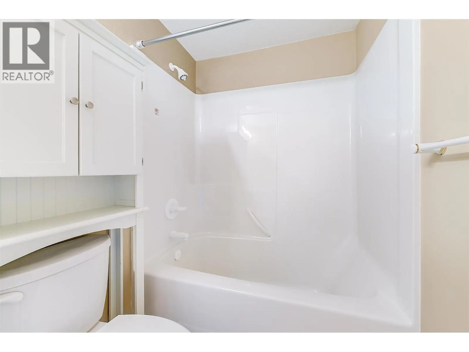 3890 Brown Road Unit# 204