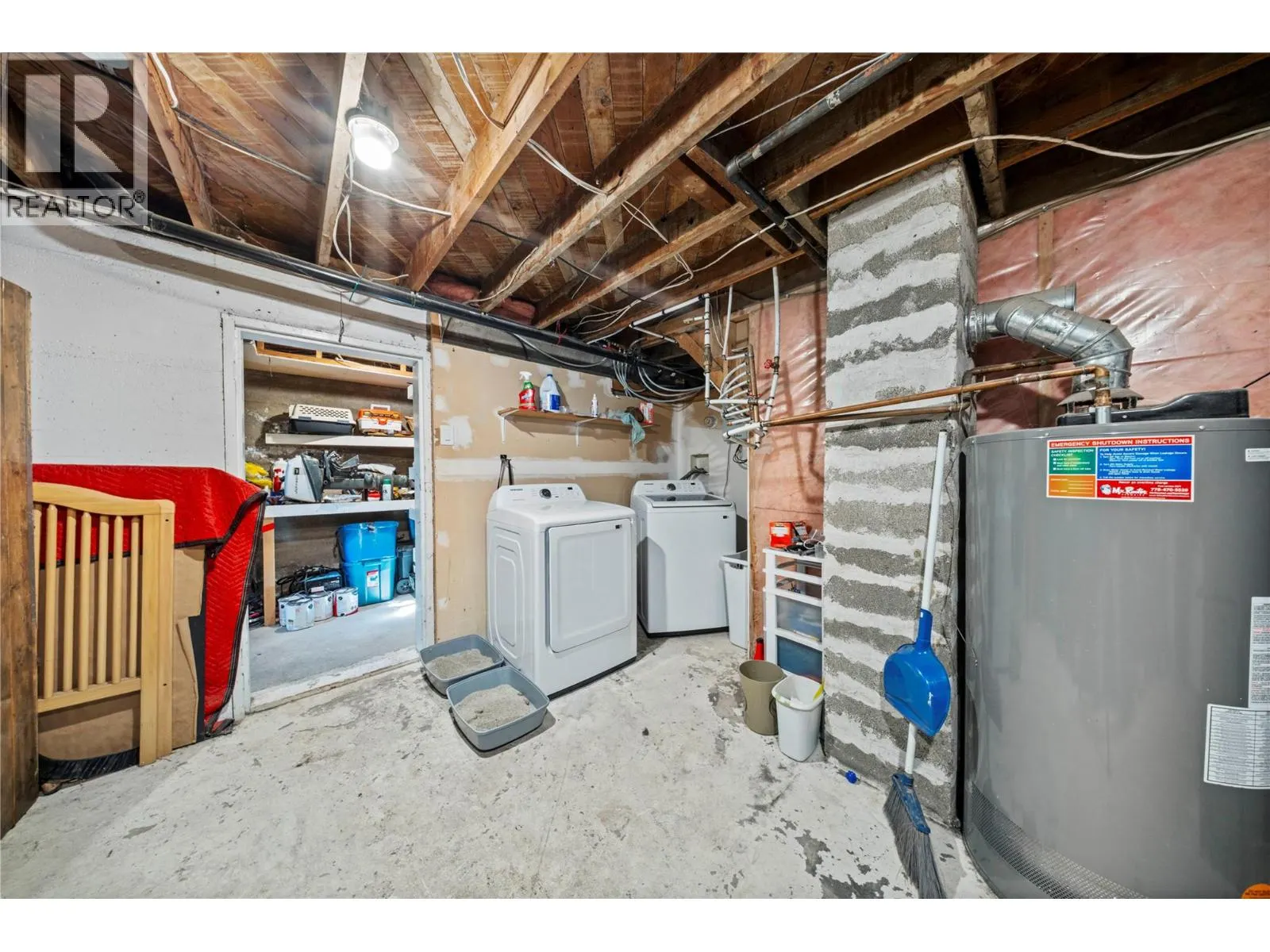 551 LINDEN Avenue