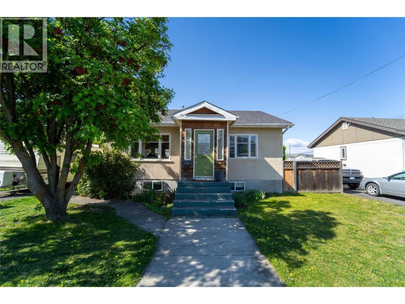 551 LINDEN Avenue
