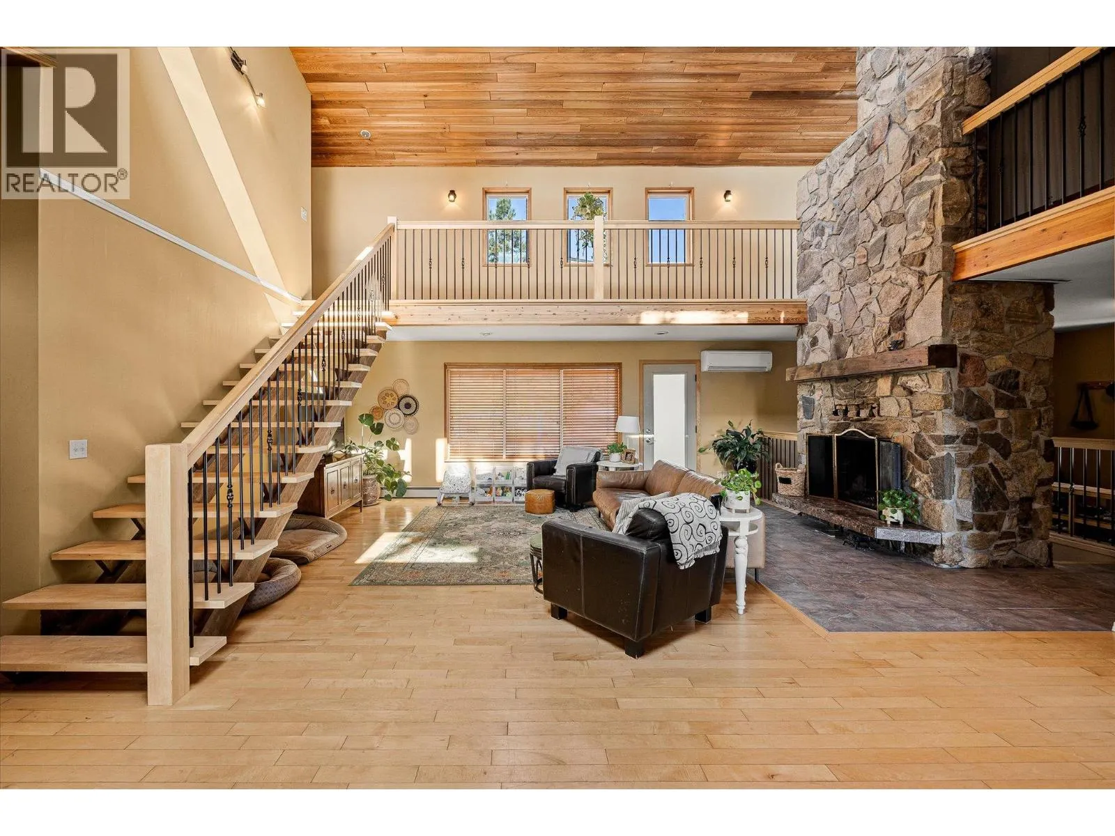 12349 Lake Hill Drive