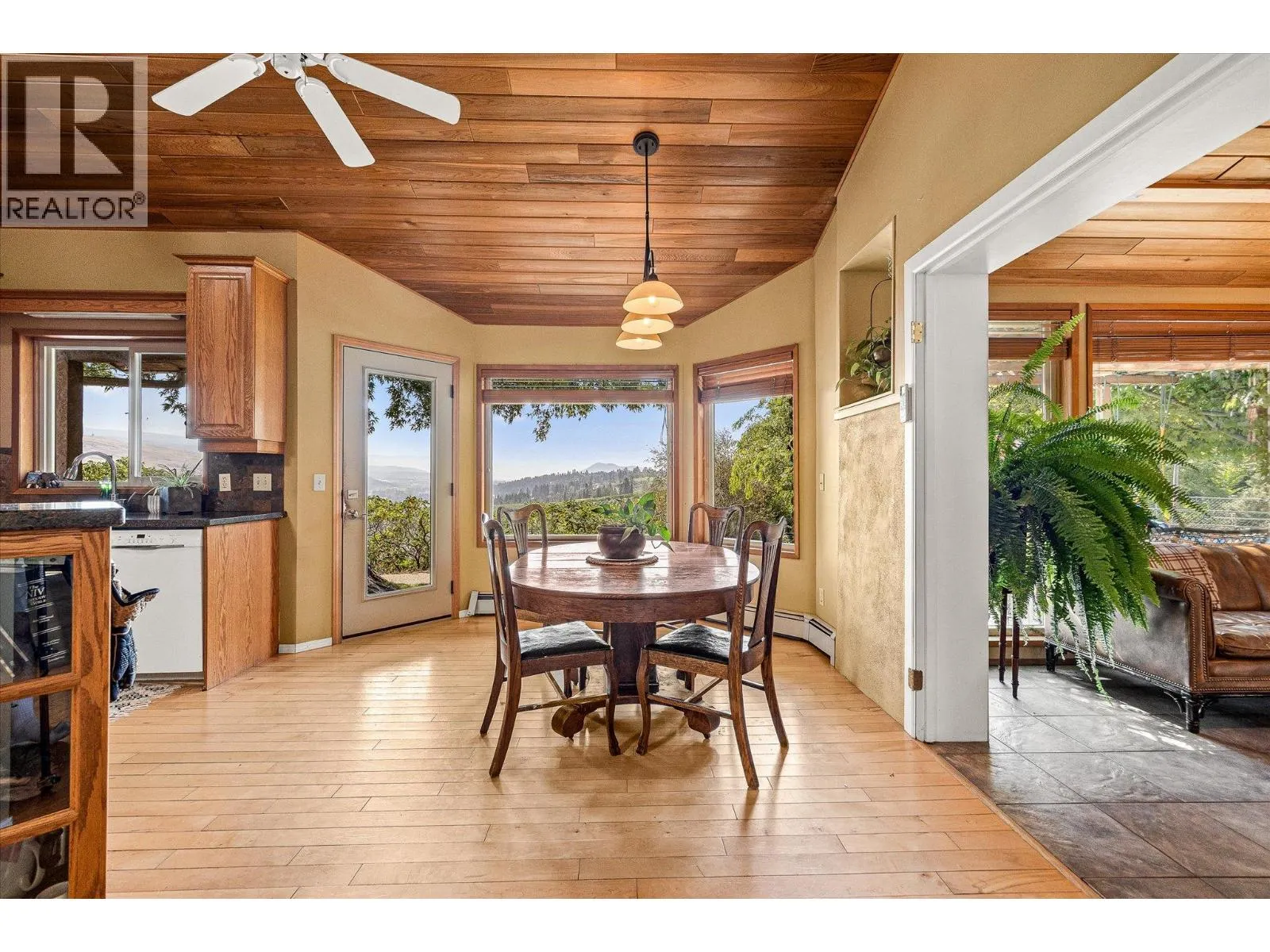 12349 Lake Hill Drive