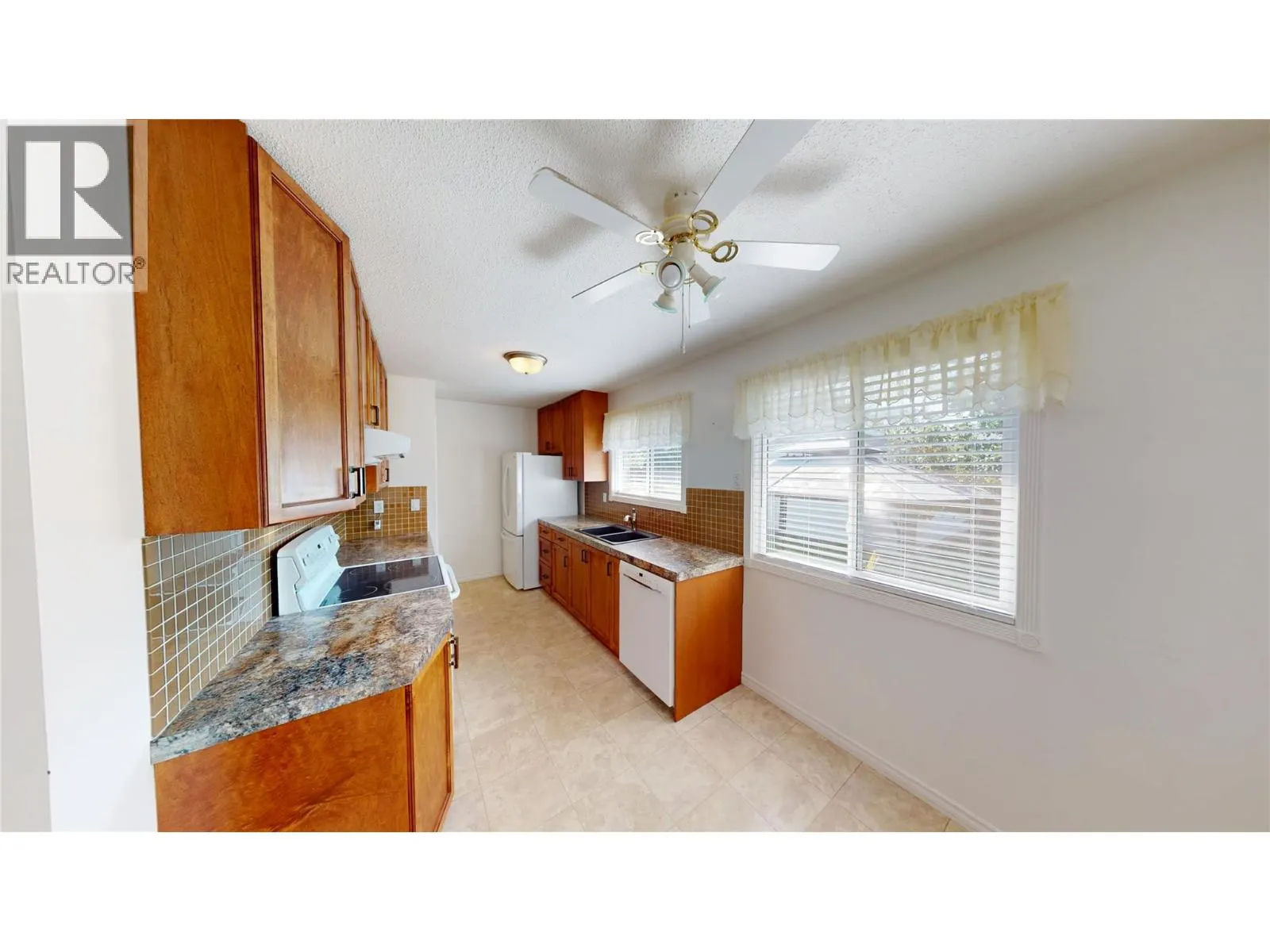 415 White Birch Crescent