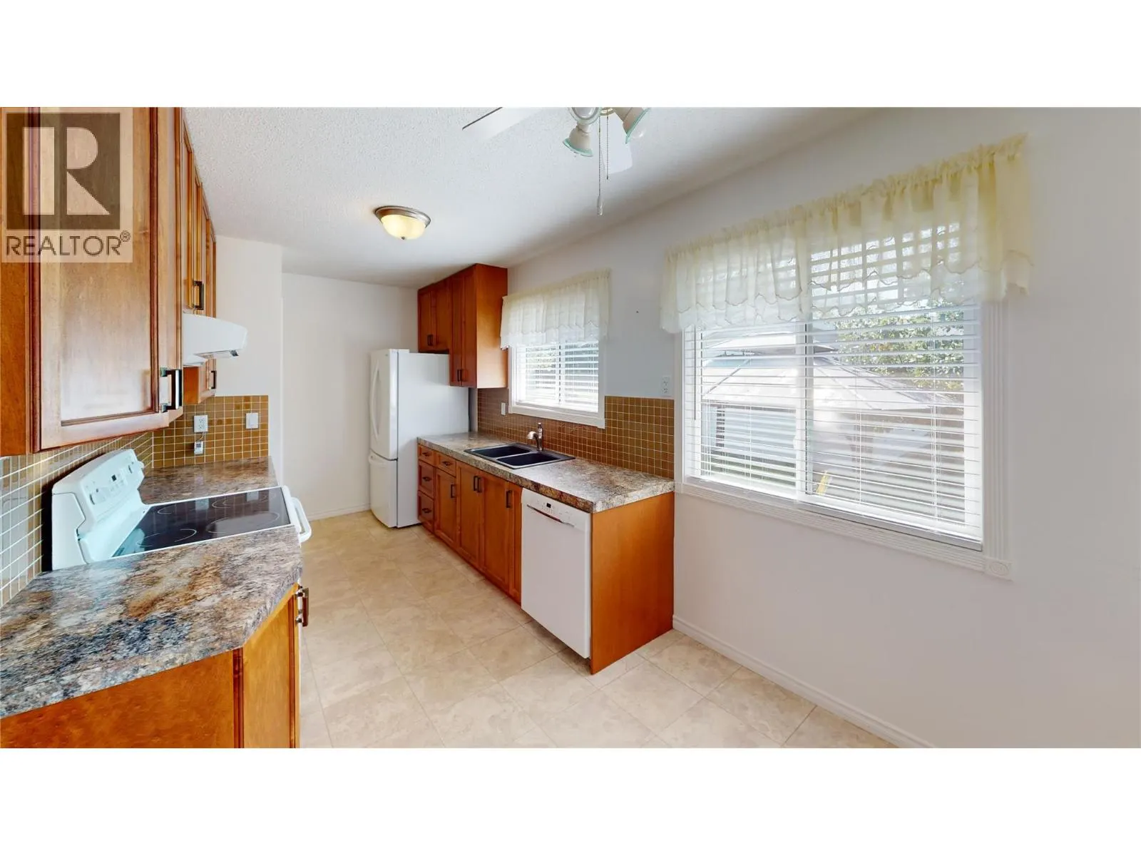 415 White Birch Crescent