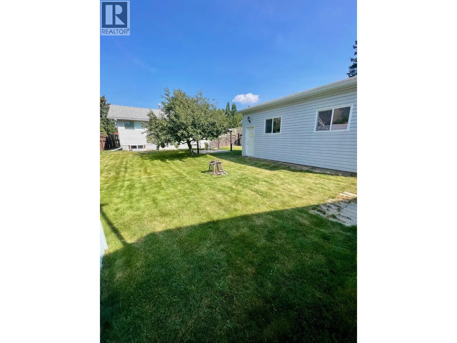 415 White Birch Crescent