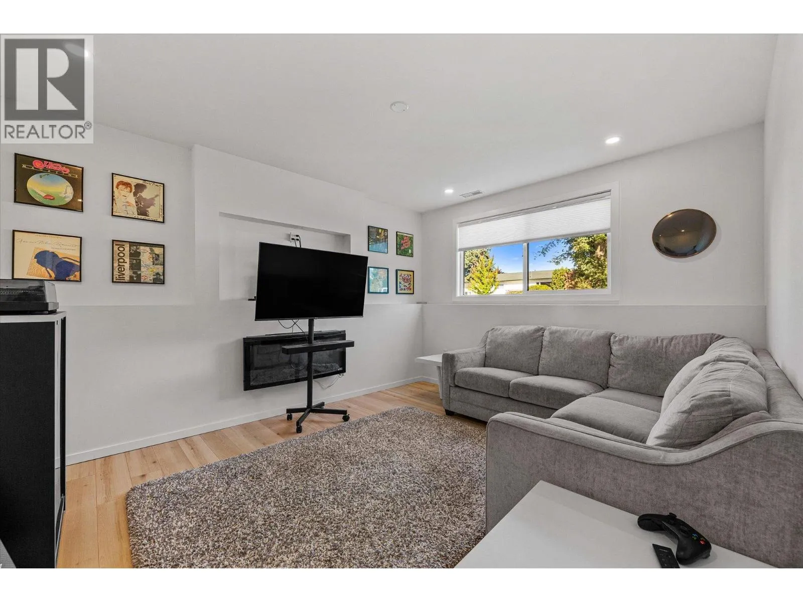 875 Belgo Road