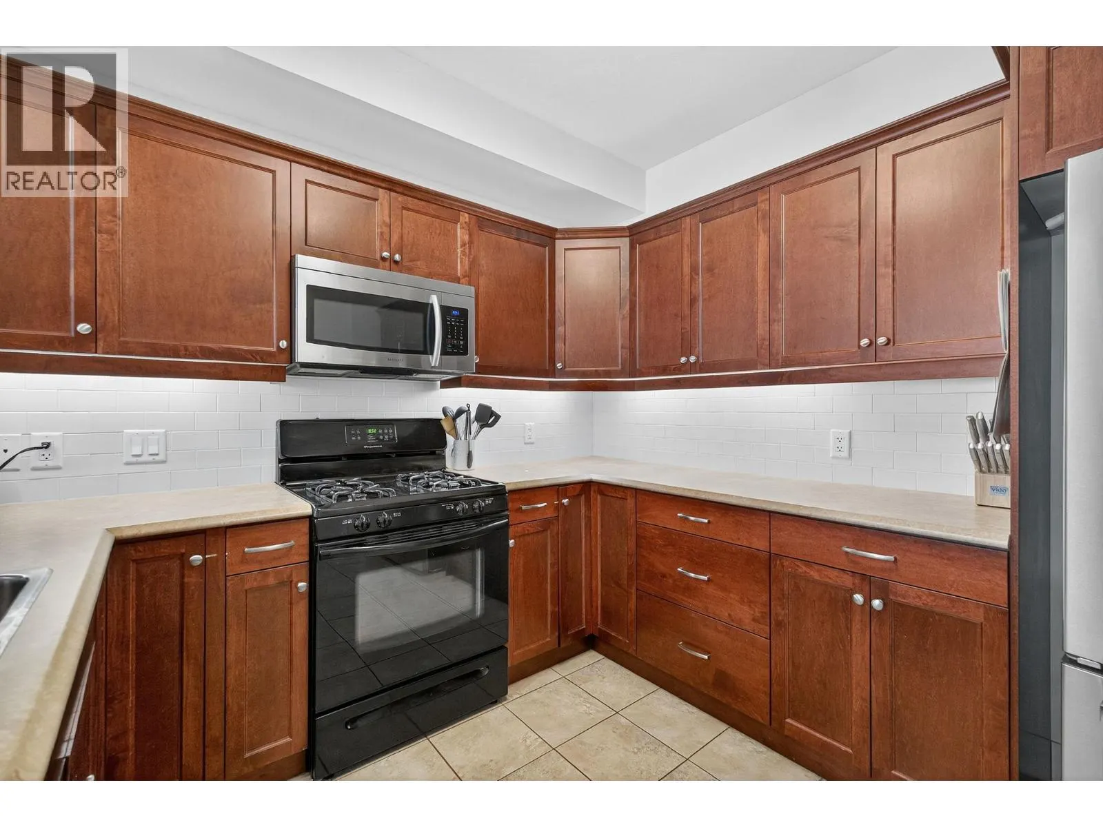2532 Shoreline Drive Unit# 205
