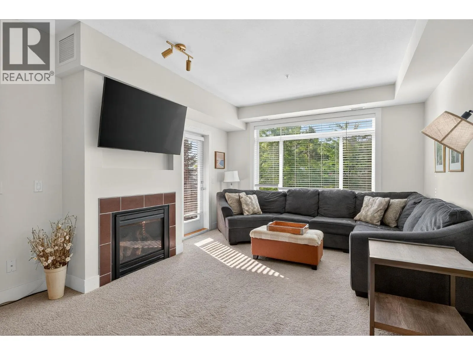 2532 Shoreline Drive Unit# 205