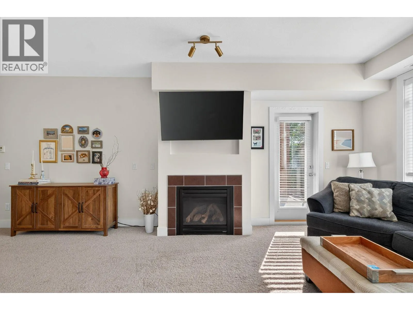 2532 Shoreline Drive Unit# 205