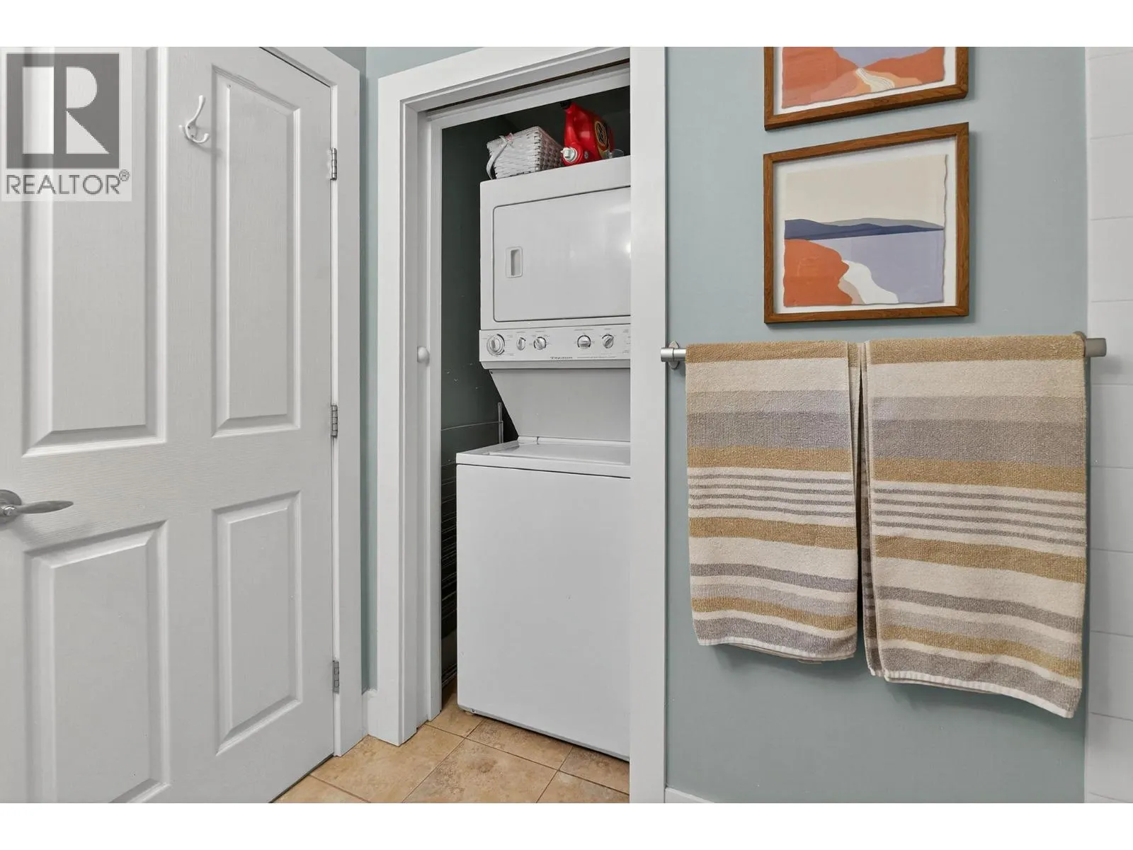 2532 Shoreline Drive Unit# 205