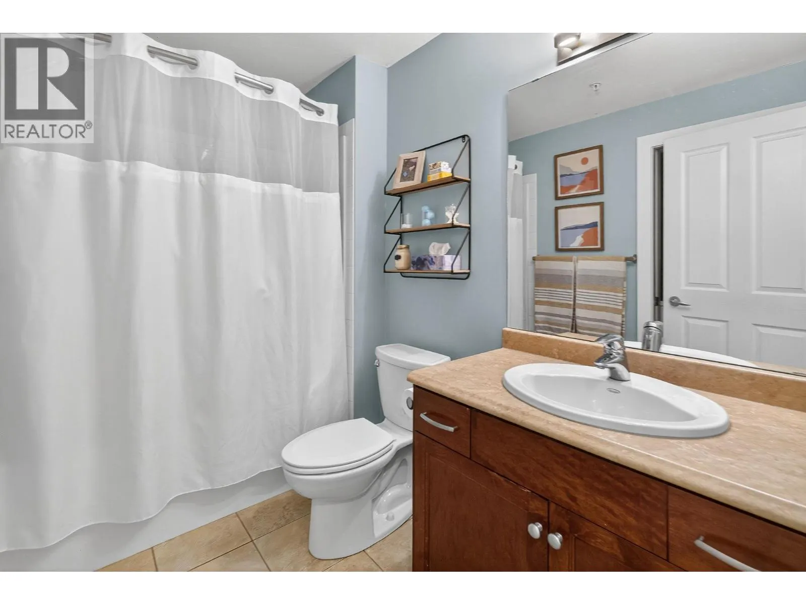 2532 Shoreline Drive Unit# 205
