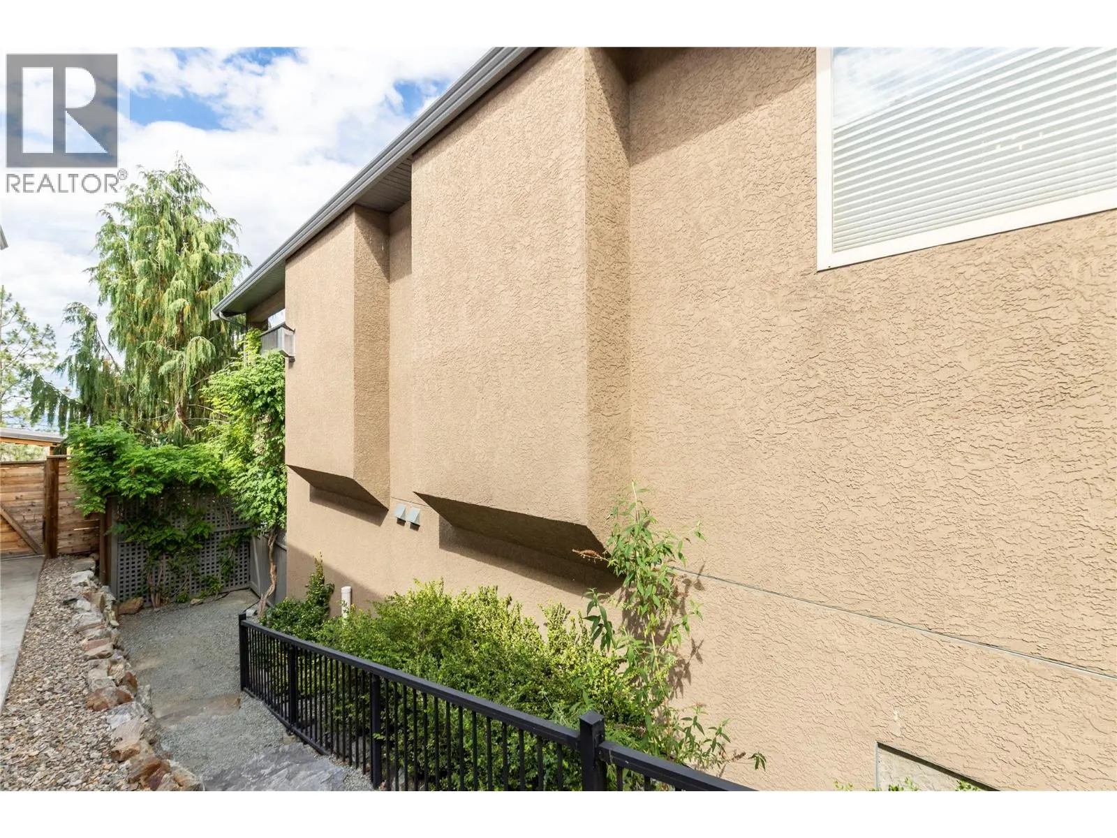 1036 Arbor View Drive