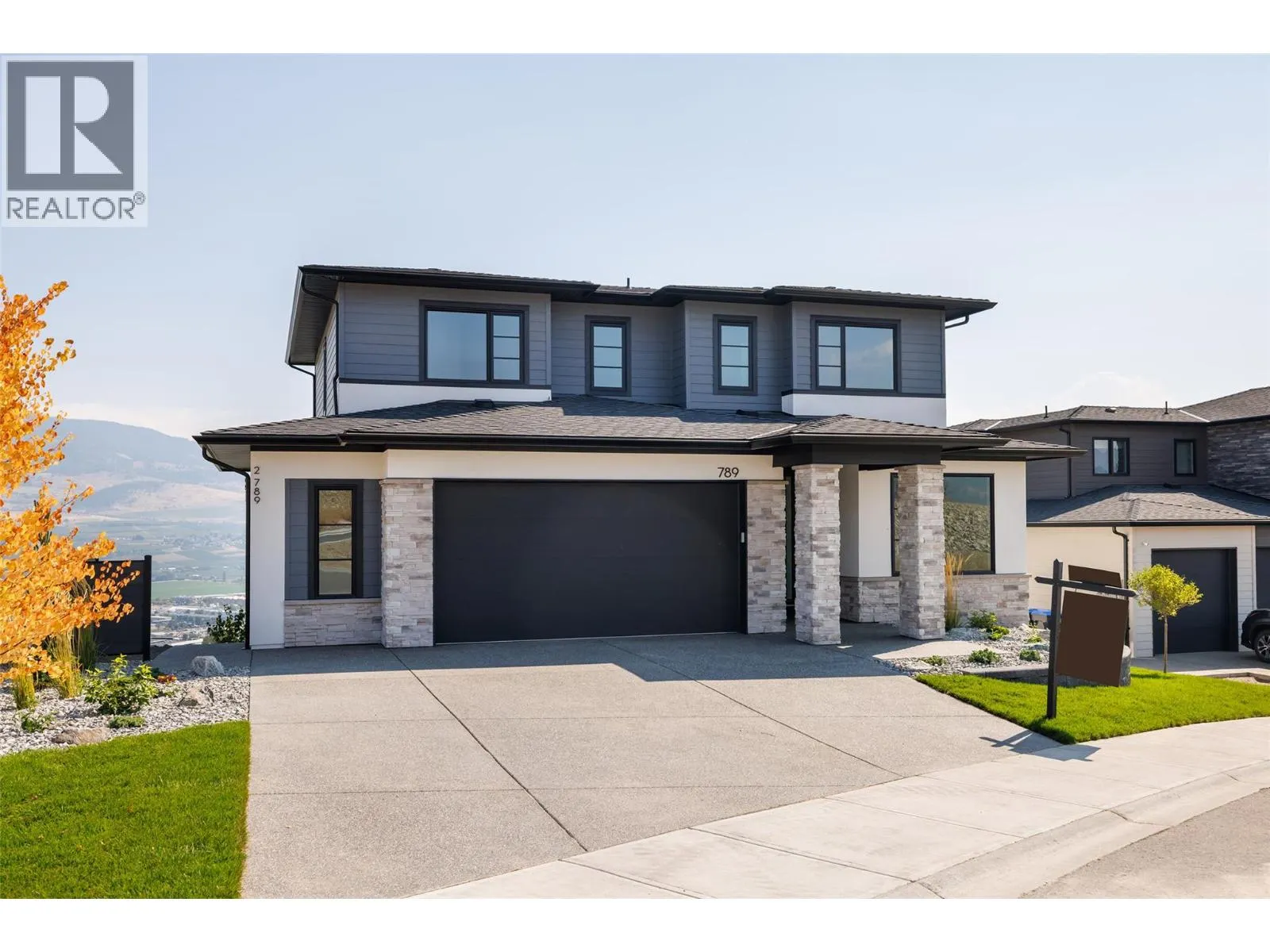 789 Carleton Street