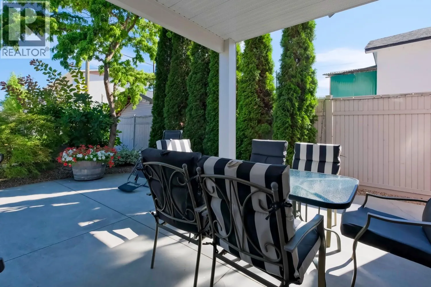 1011 Dynes Avenue