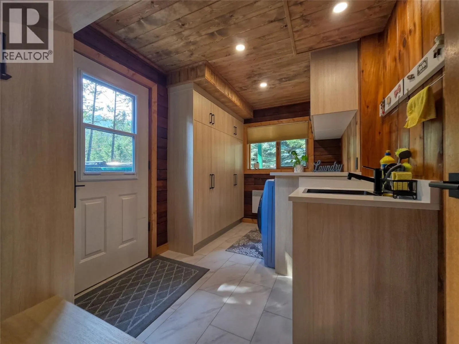 5352 Dutch Creek Road
