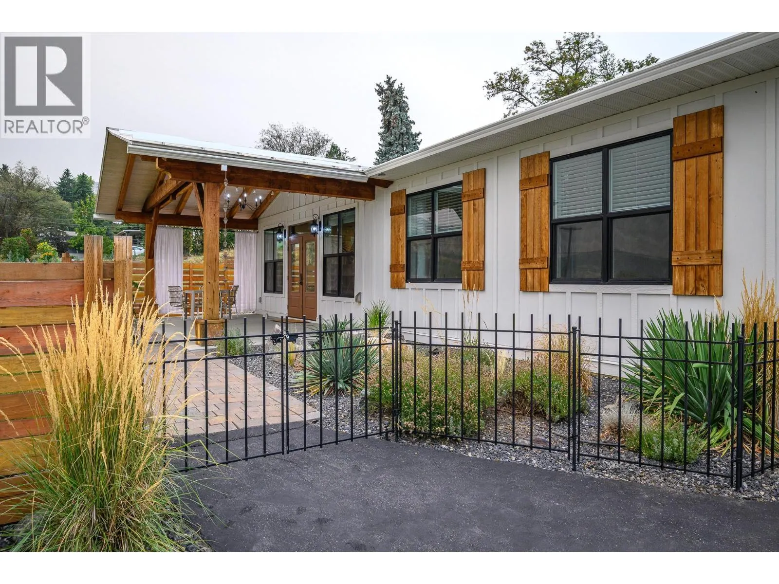 6448 Agassiz Road