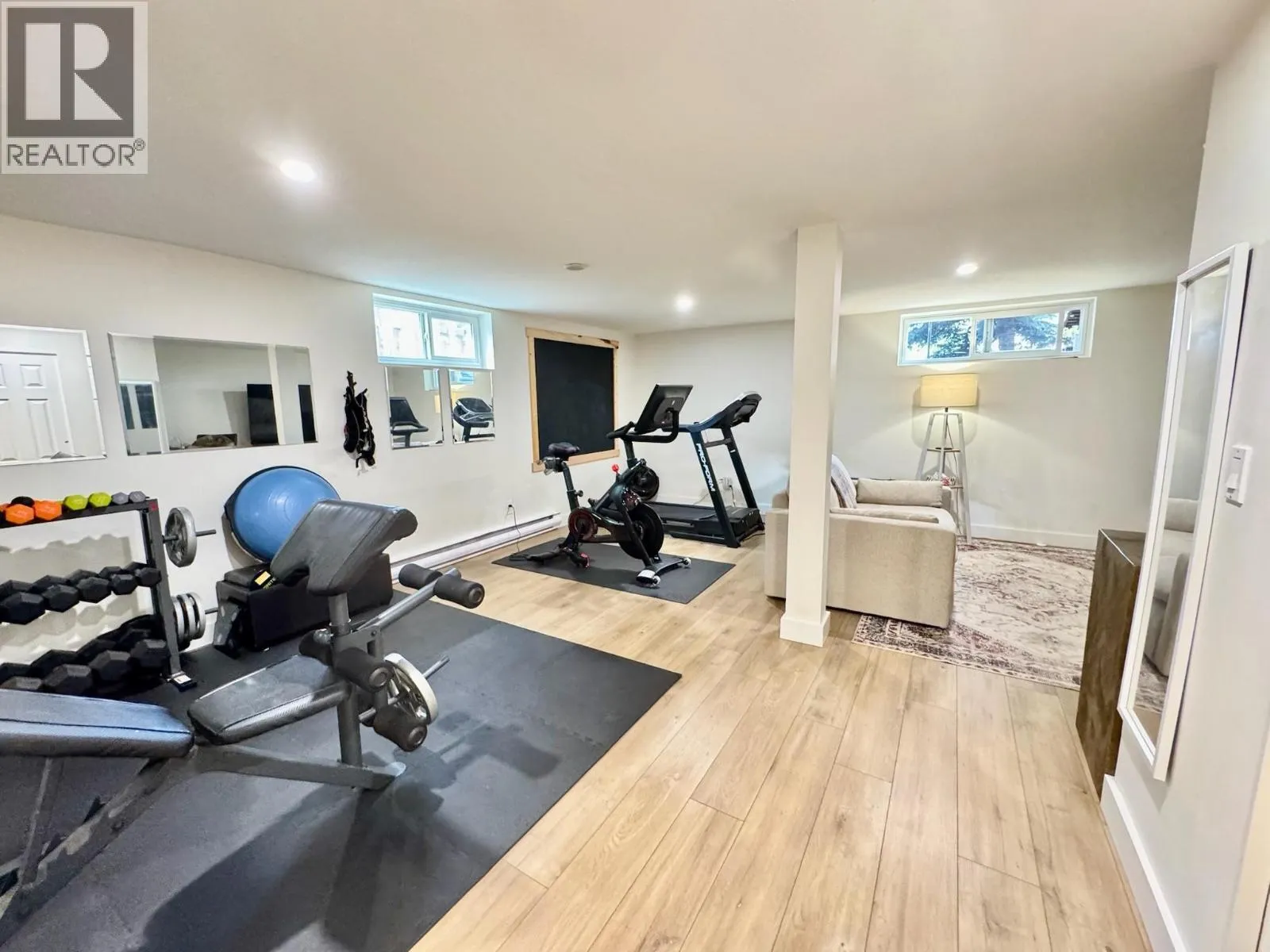 1150 MCPHERSON Place