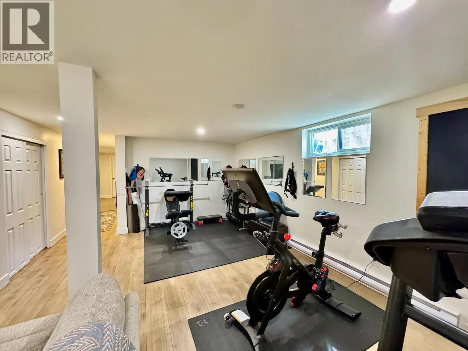 1150 MCPHERSON Place