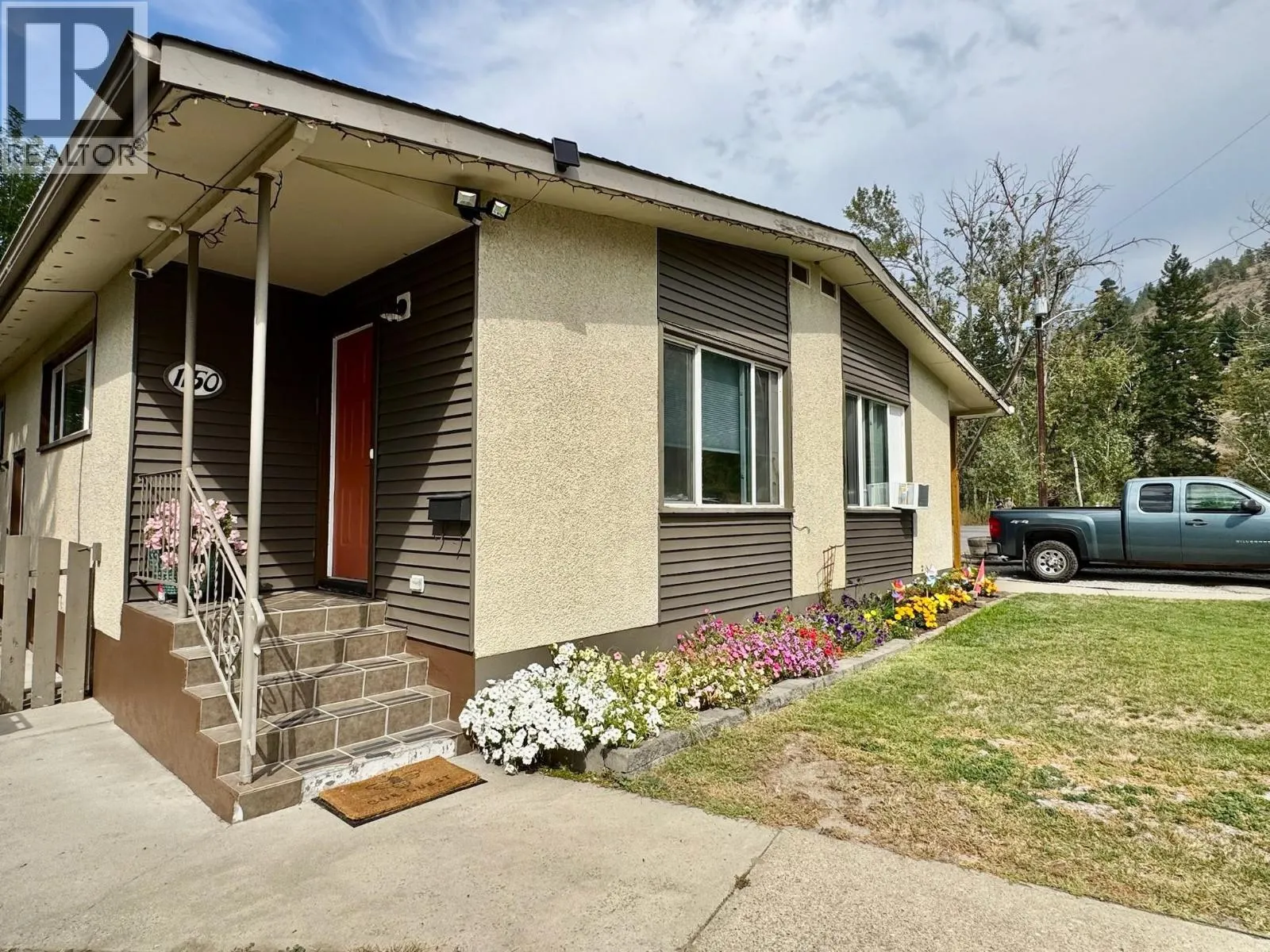 1150 MCPHERSON Place