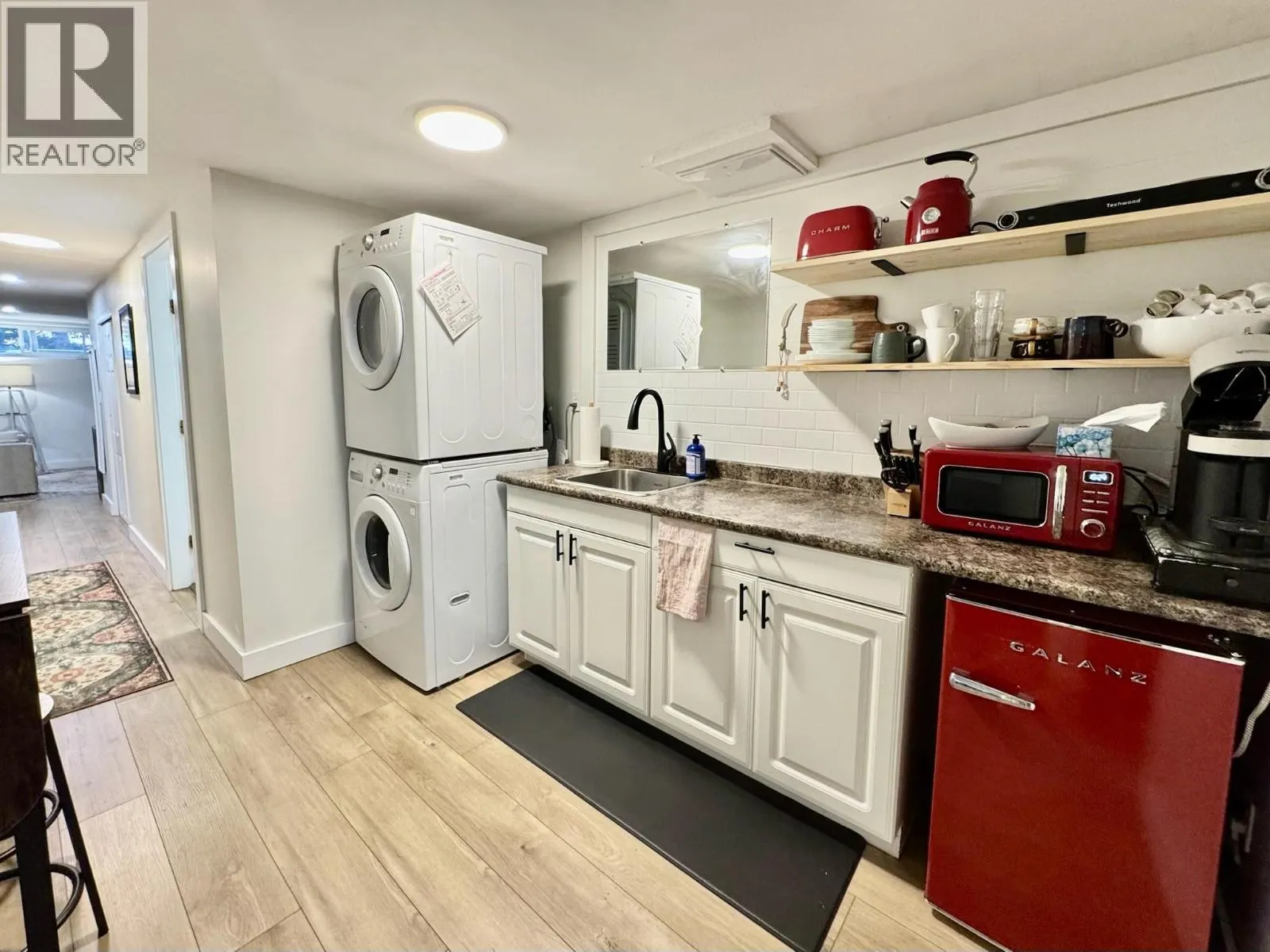 1150 MCPHERSON Place
