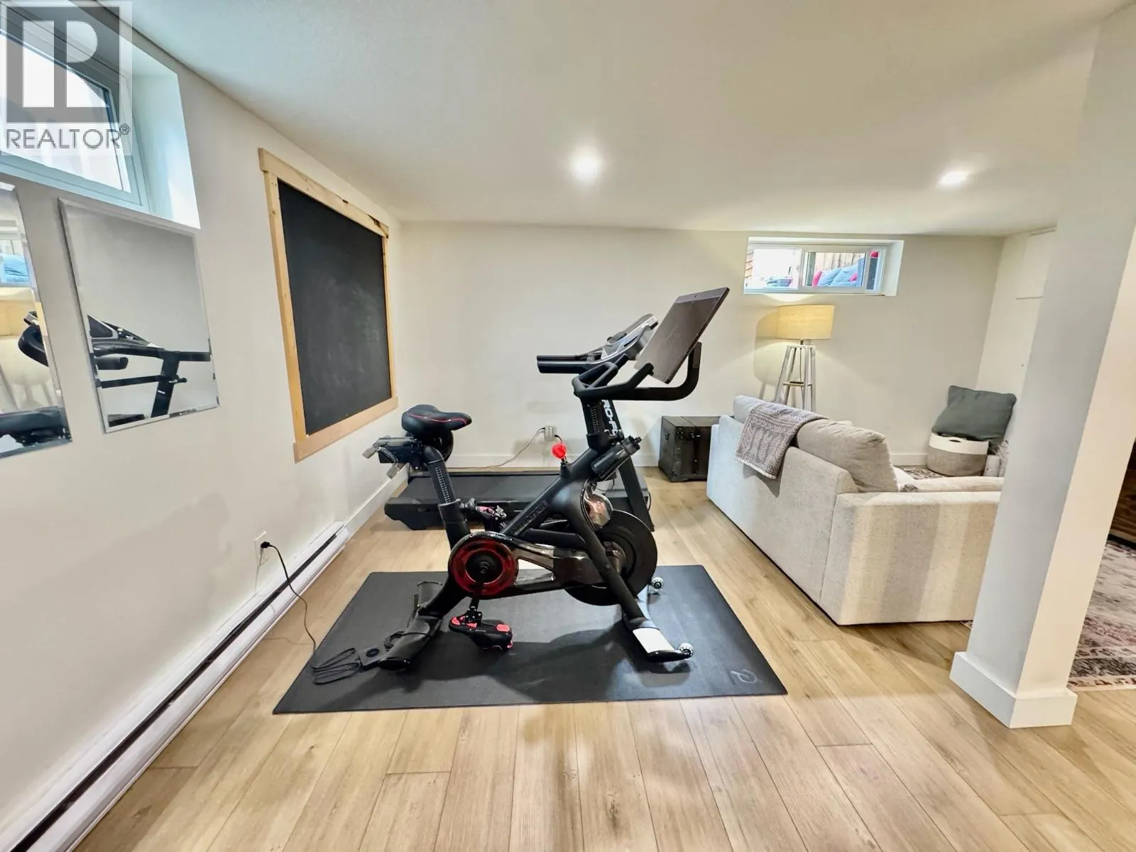 1150 MCPHERSON Place