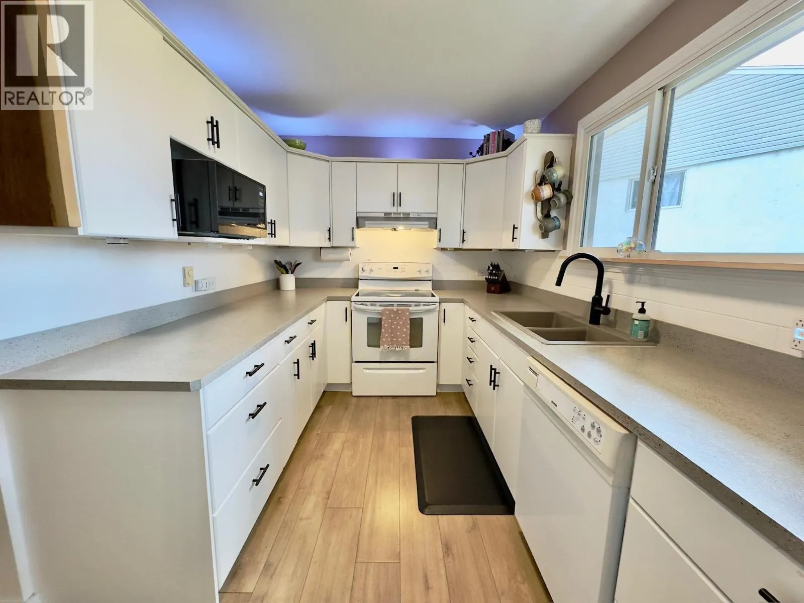 1150 MCPHERSON Place