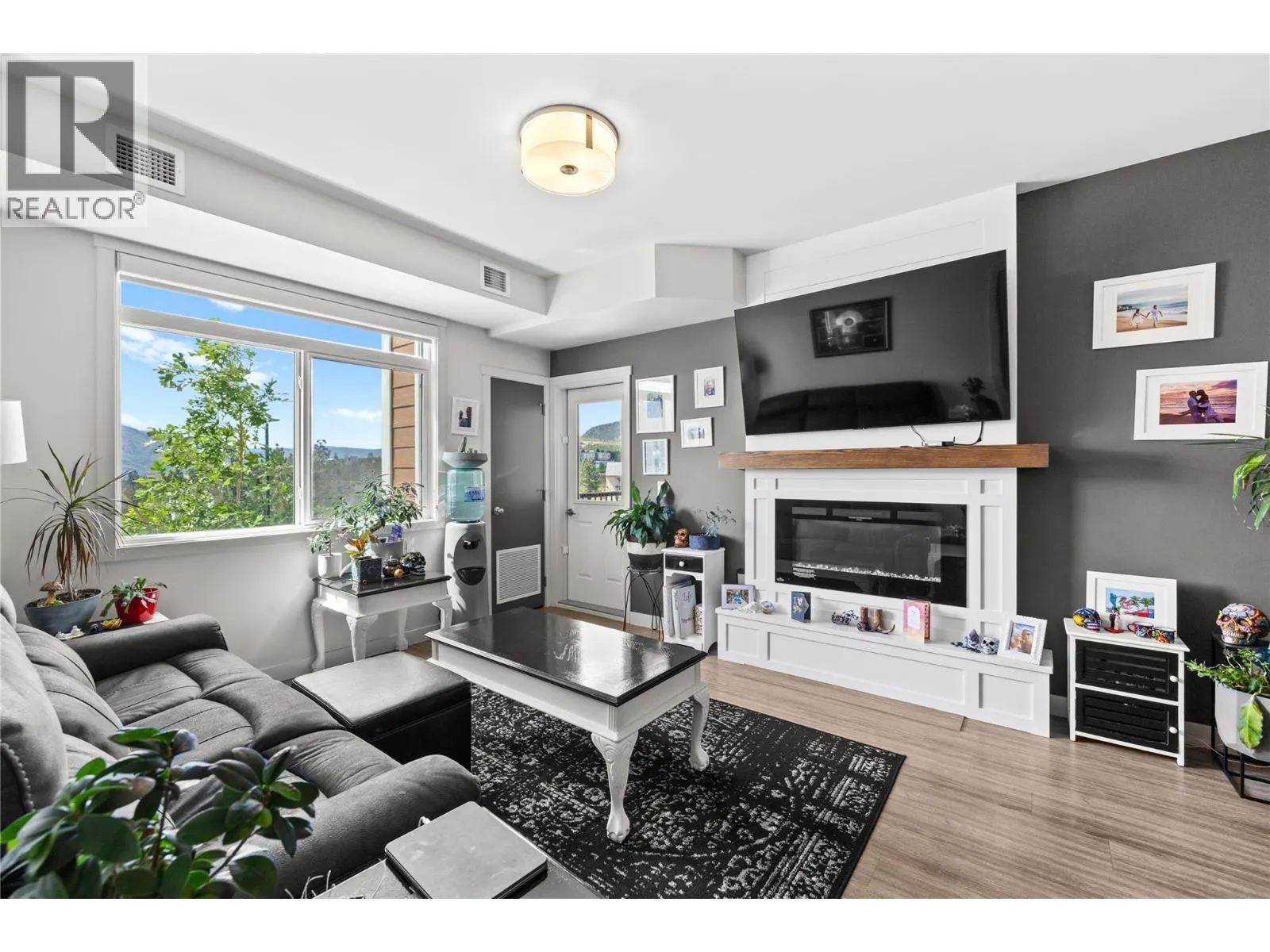 2250 Majoros Road Unit# 303
