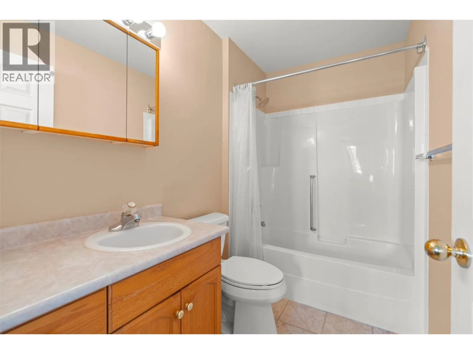 3806 35 Avenue Unit# 202