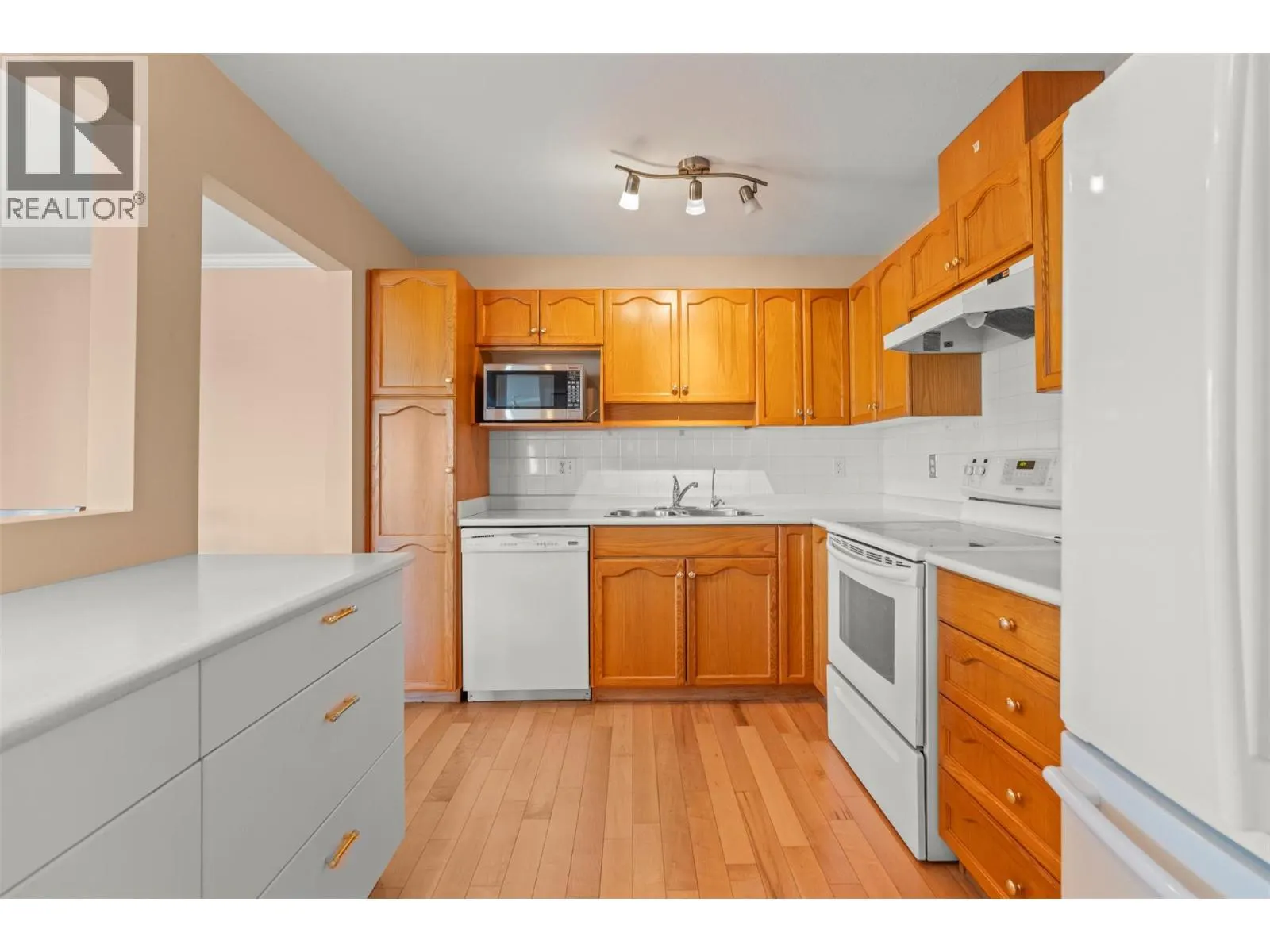3806 35 Avenue Unit# 202